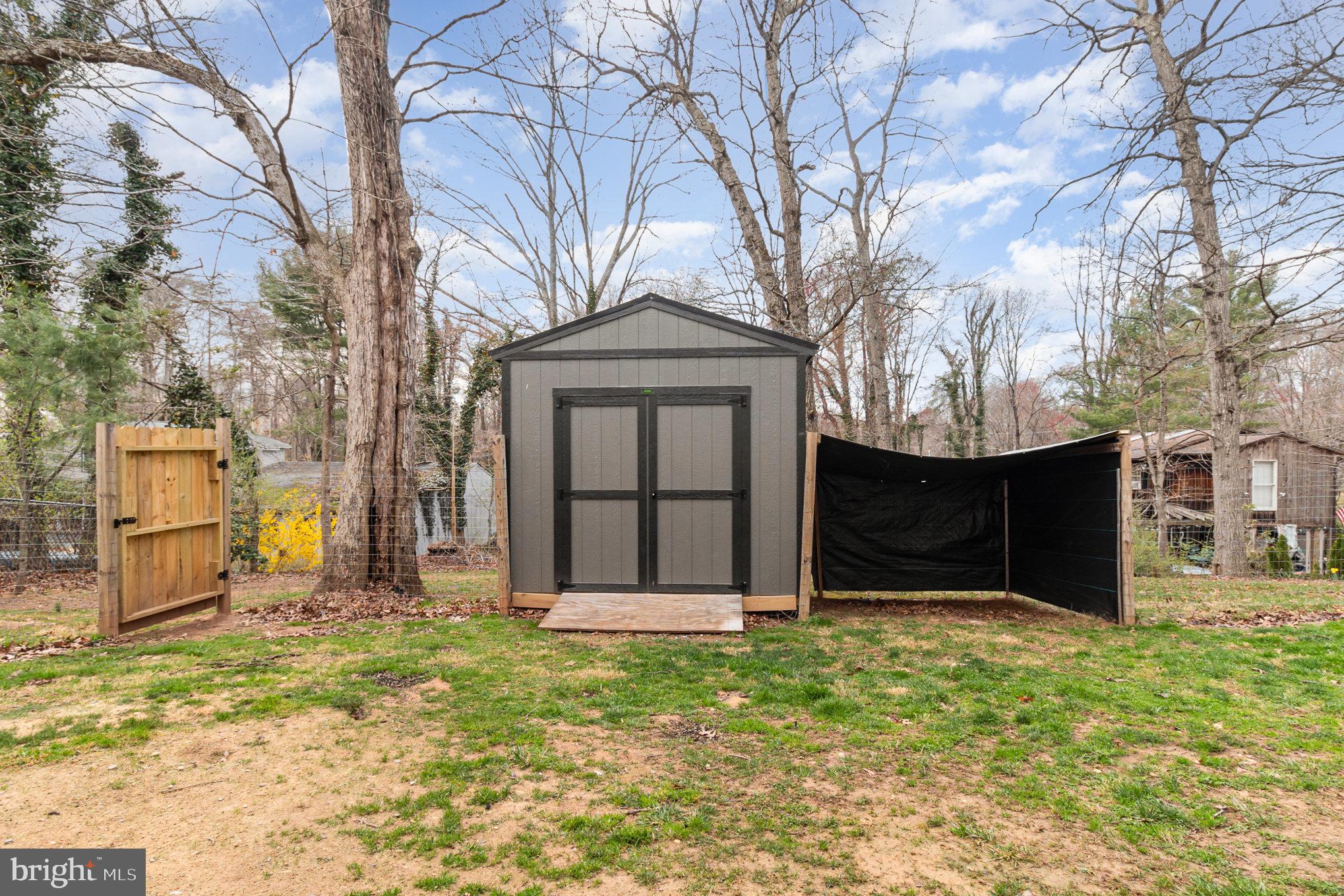 BROWN & HOOFF - Residential