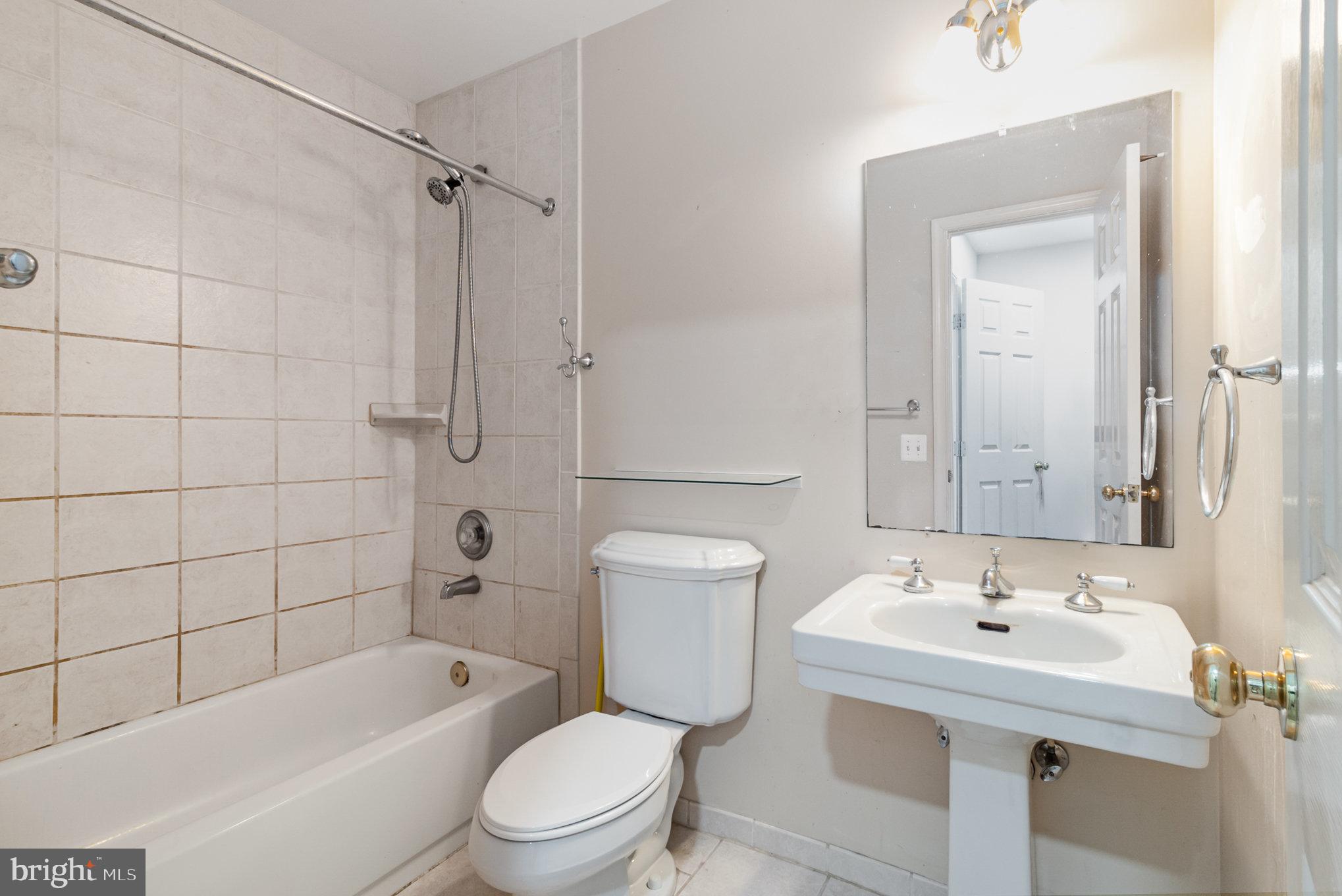 BROWN & HOOFF - Residential