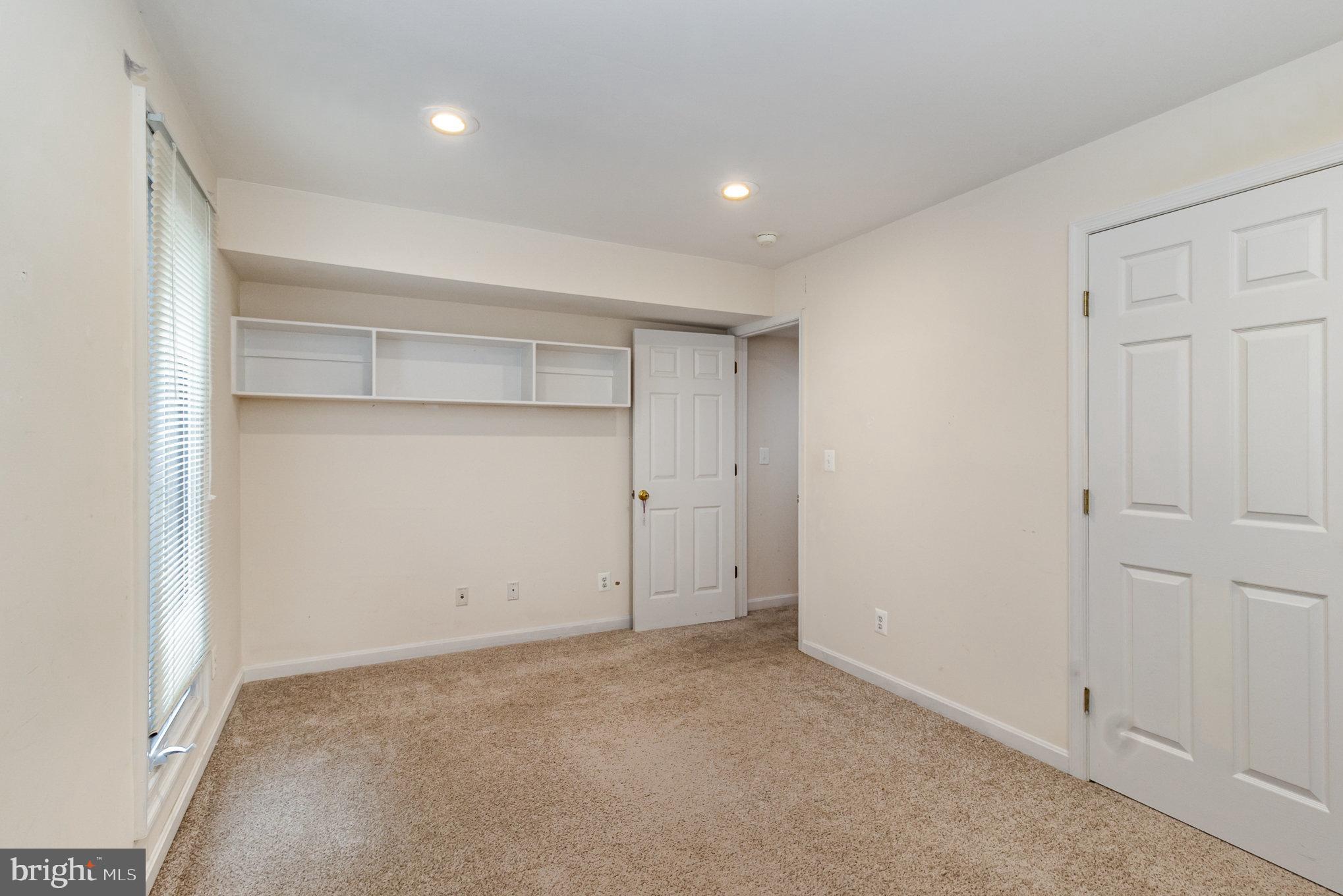 BROWN & HOOFF - Residential