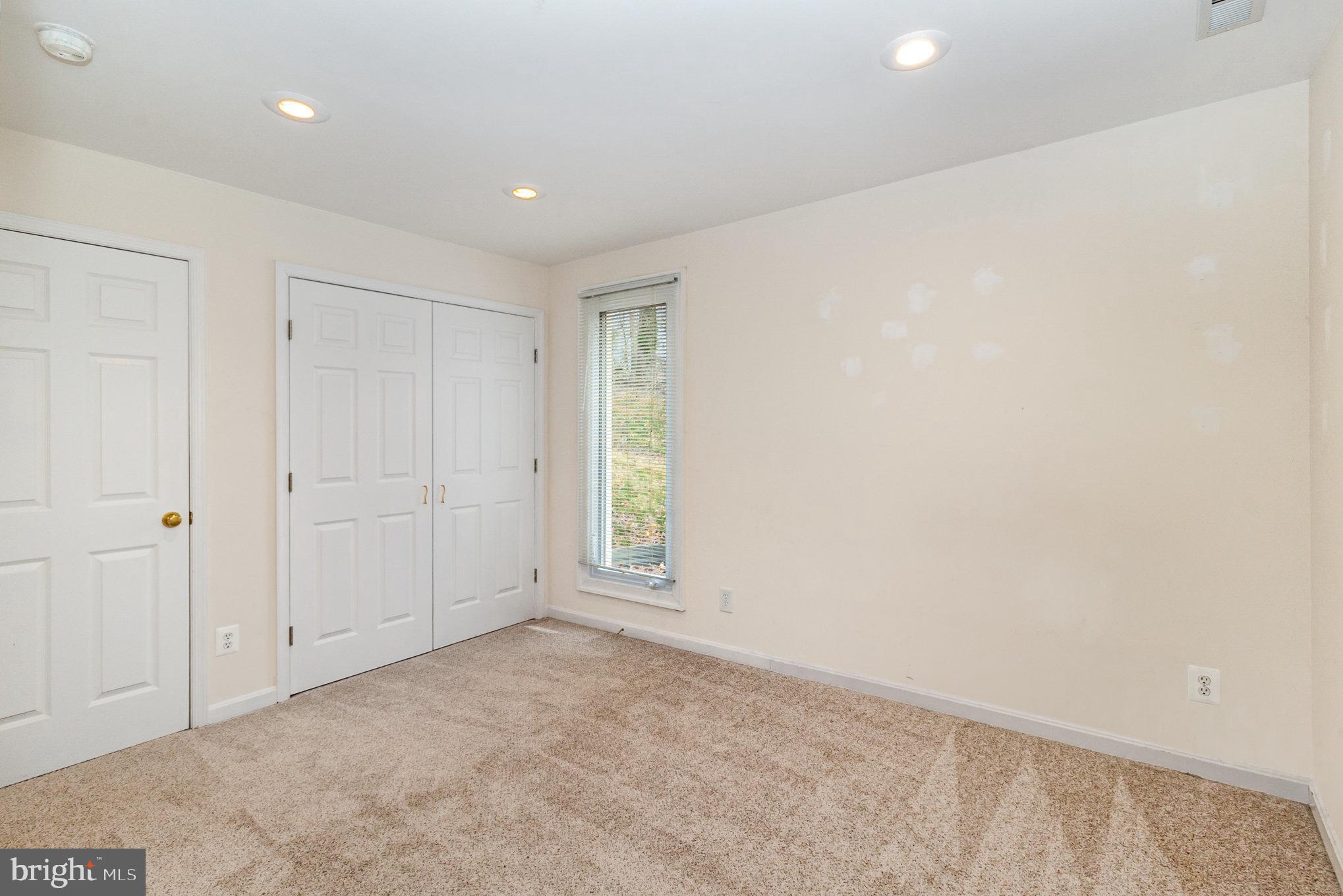 BROWN & HOOFF - Residential