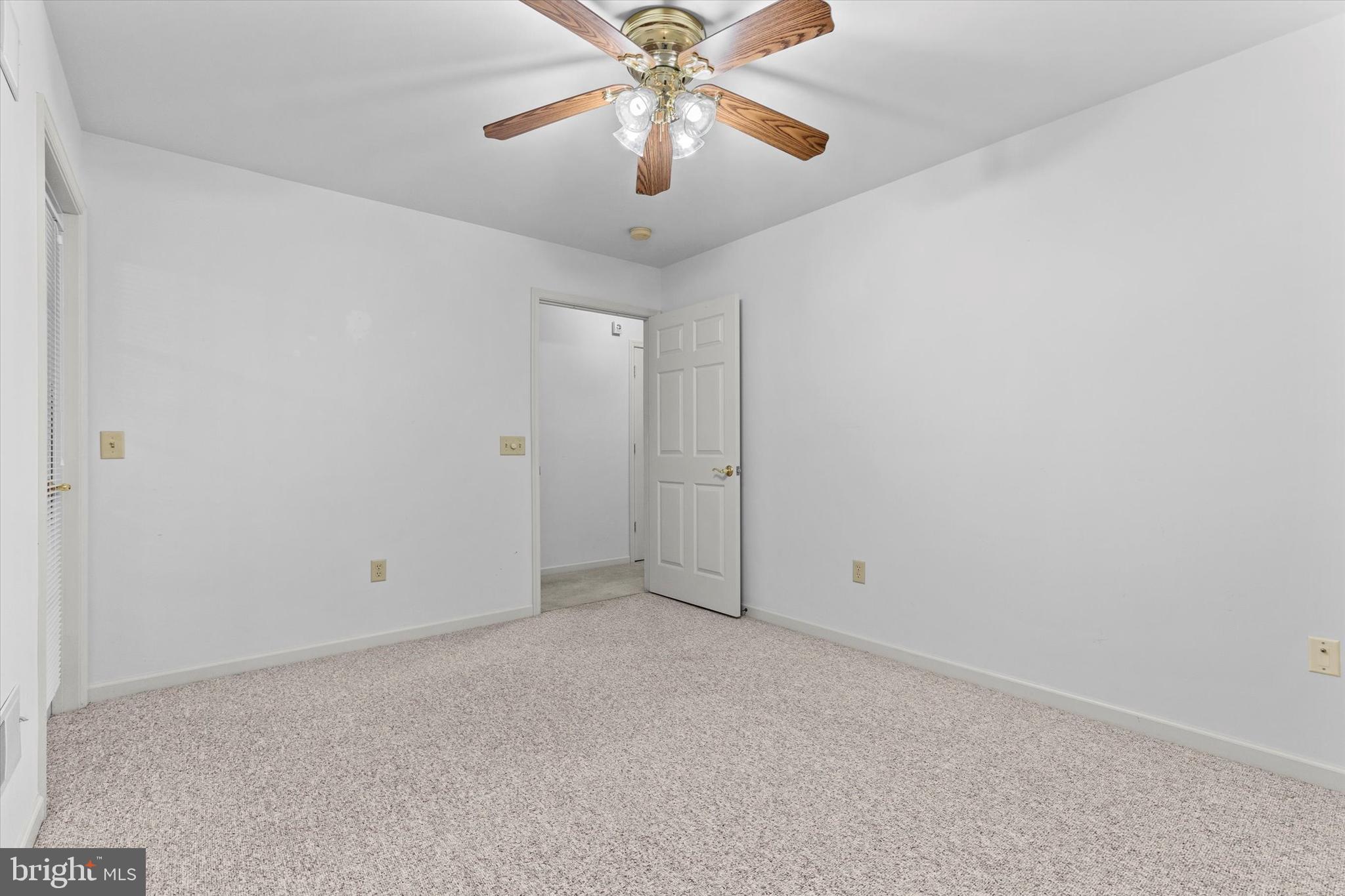 EQUINE MEADOWS - Residential