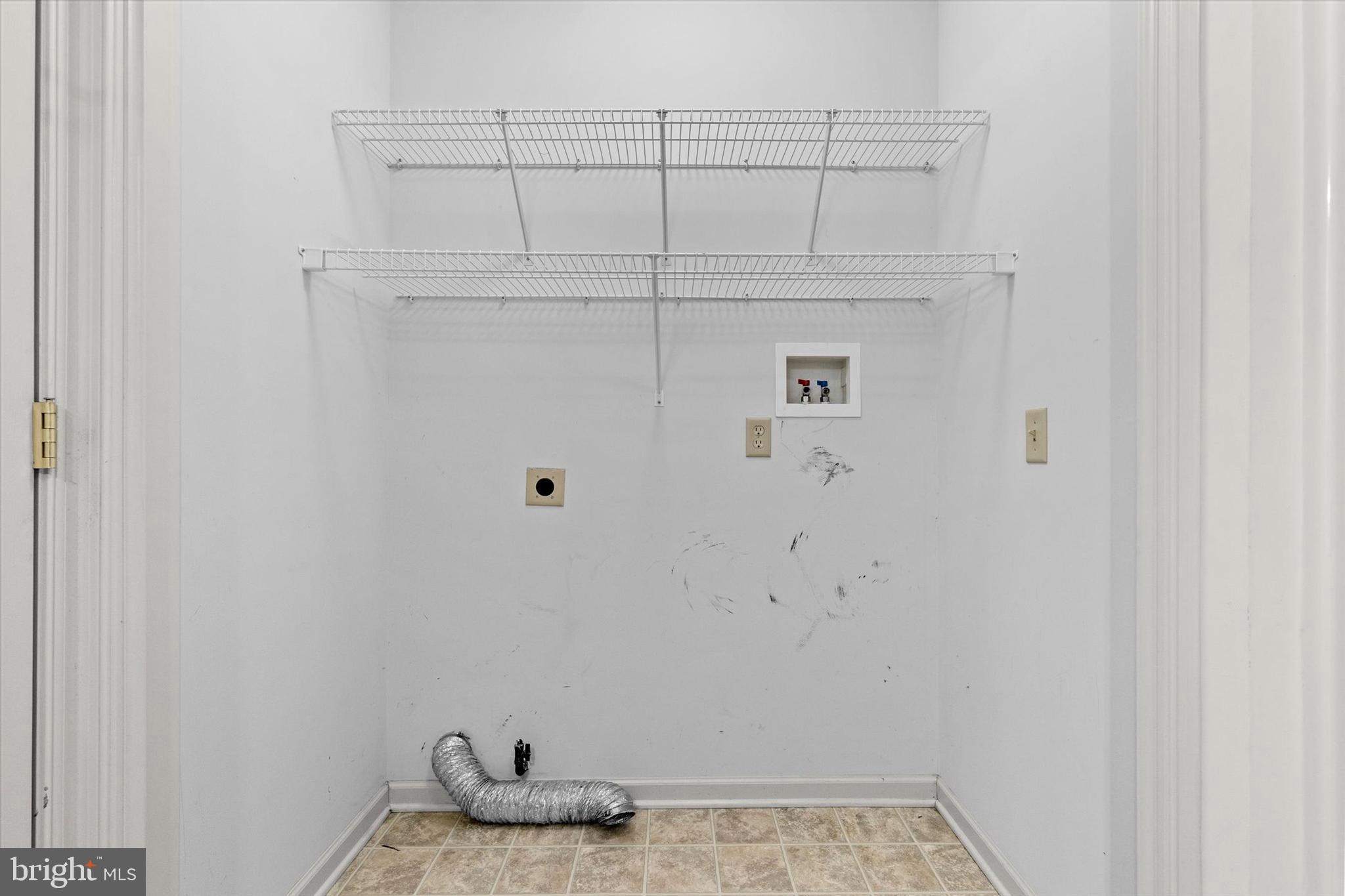 EQUINE MEADOWS - Residential