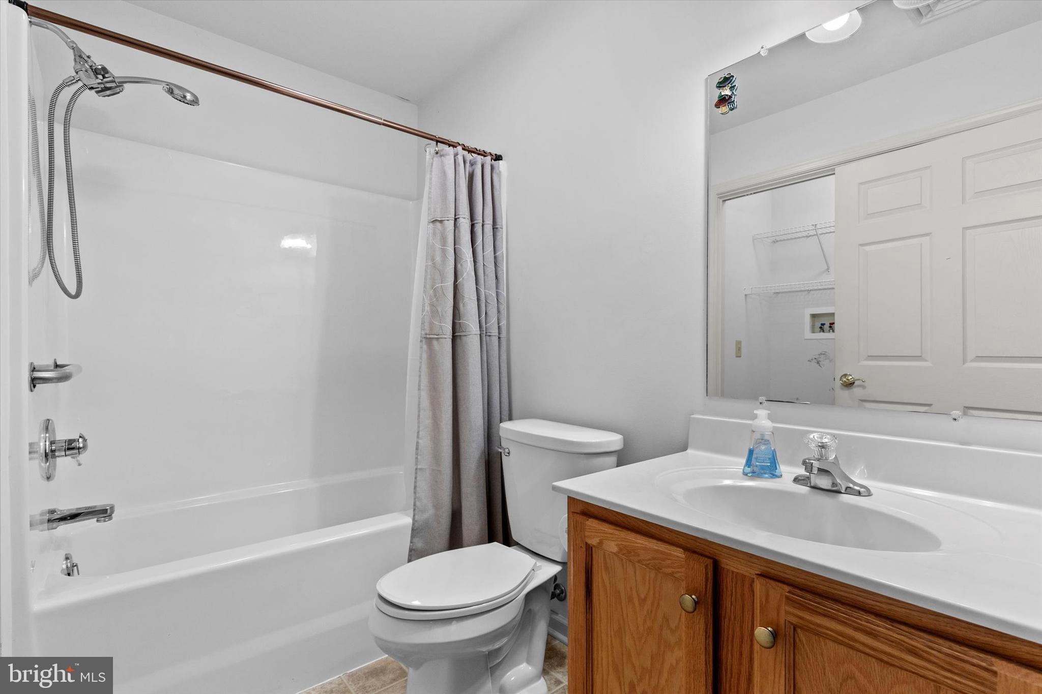 EQUINE MEADOWS - Residential