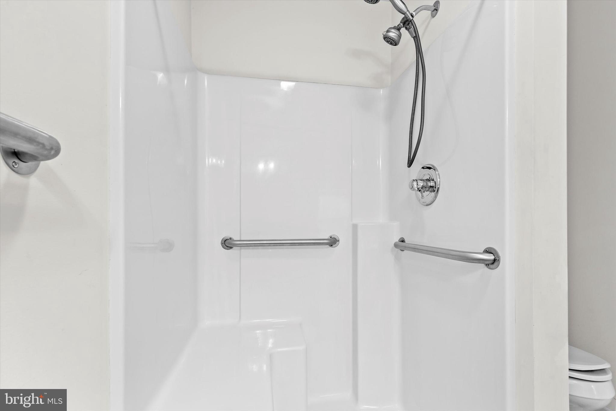 EQUINE MEADOWS - Residential