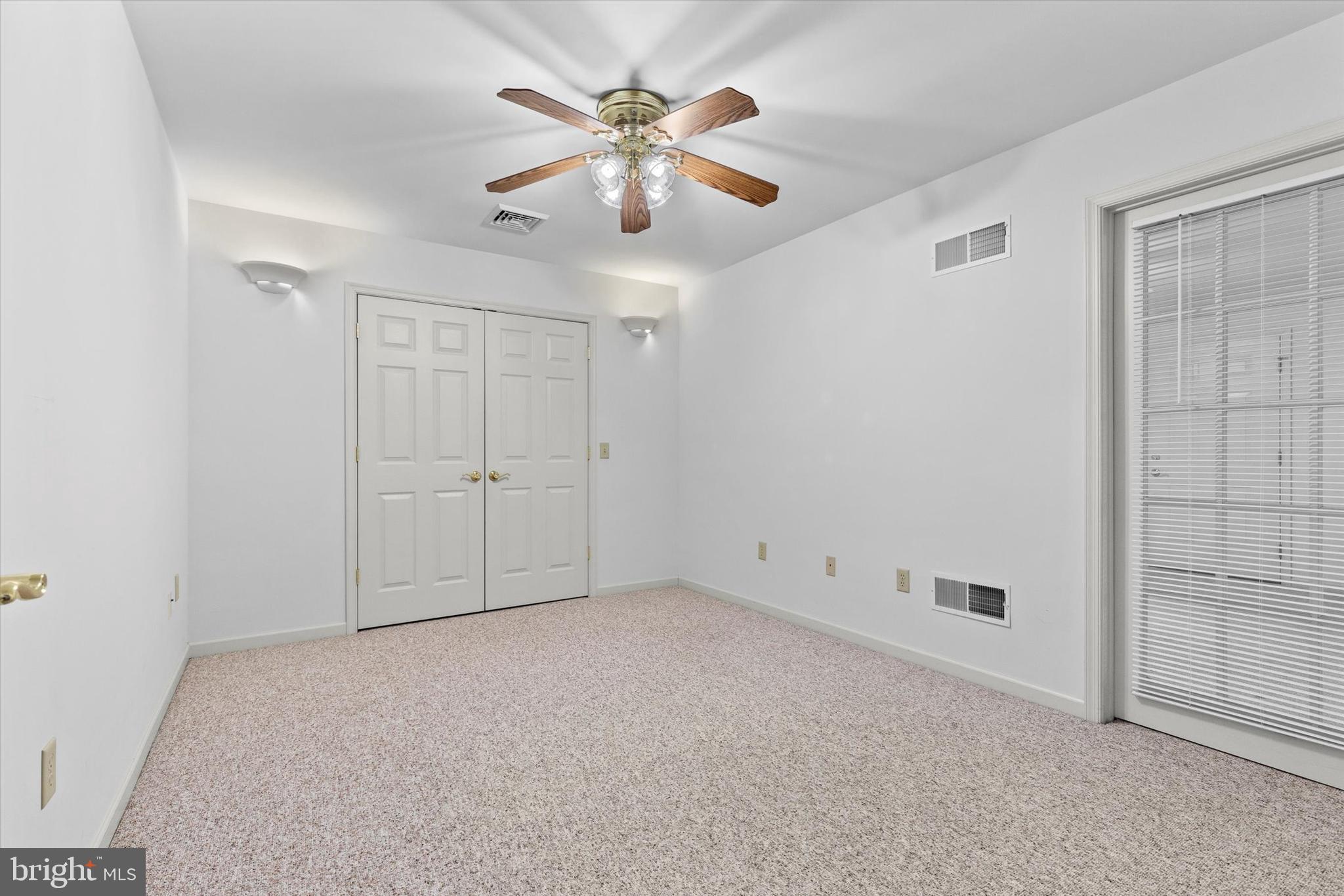 EQUINE MEADOWS - Residential