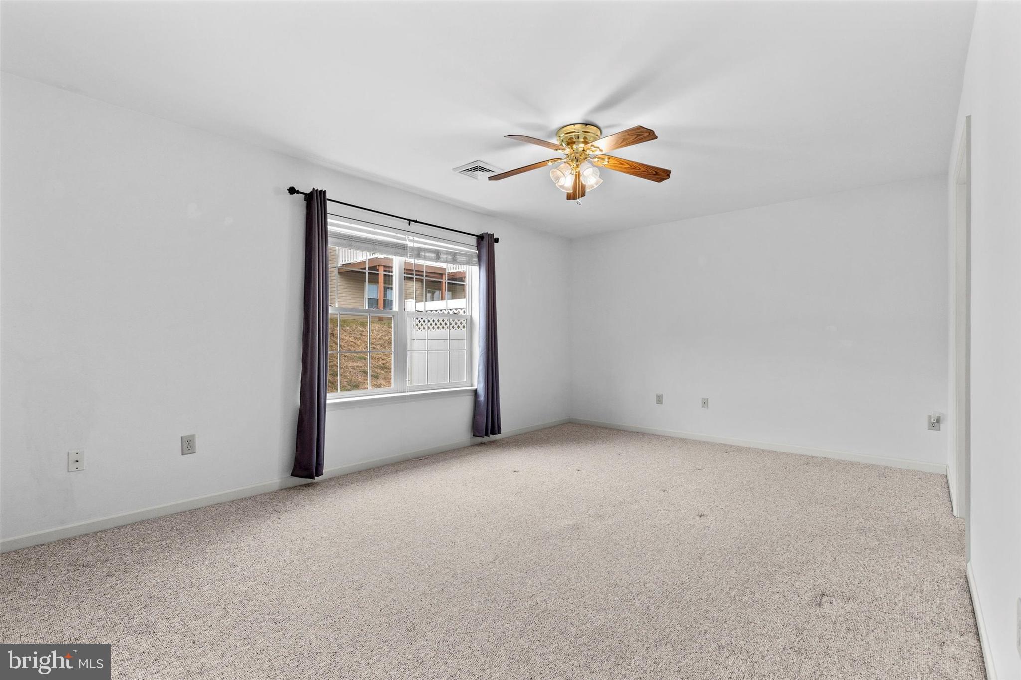 EQUINE MEADOWS - Residential