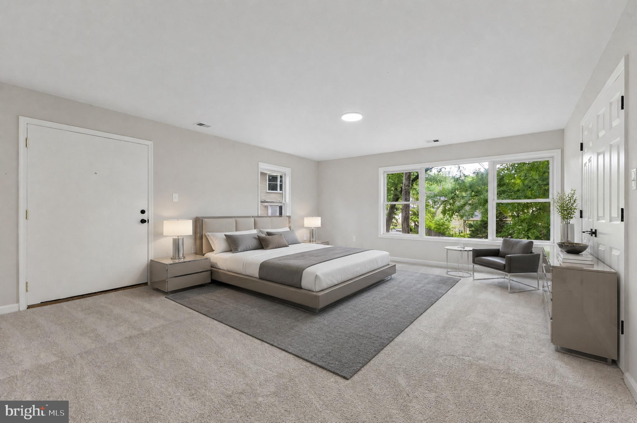 COUNTRY CLUB LAKE - Residential