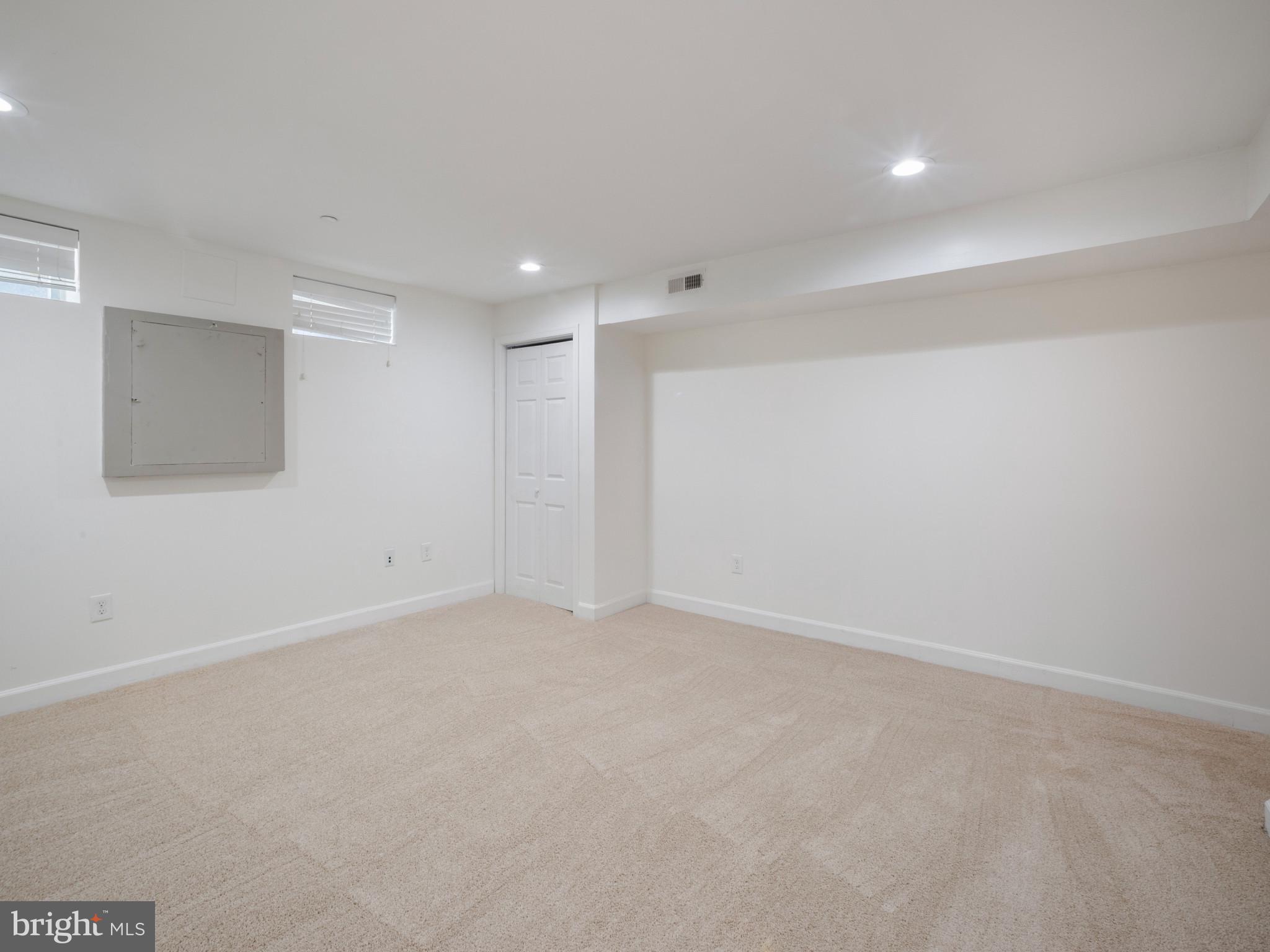 EAGER PARK TOWNHOMES - Residential