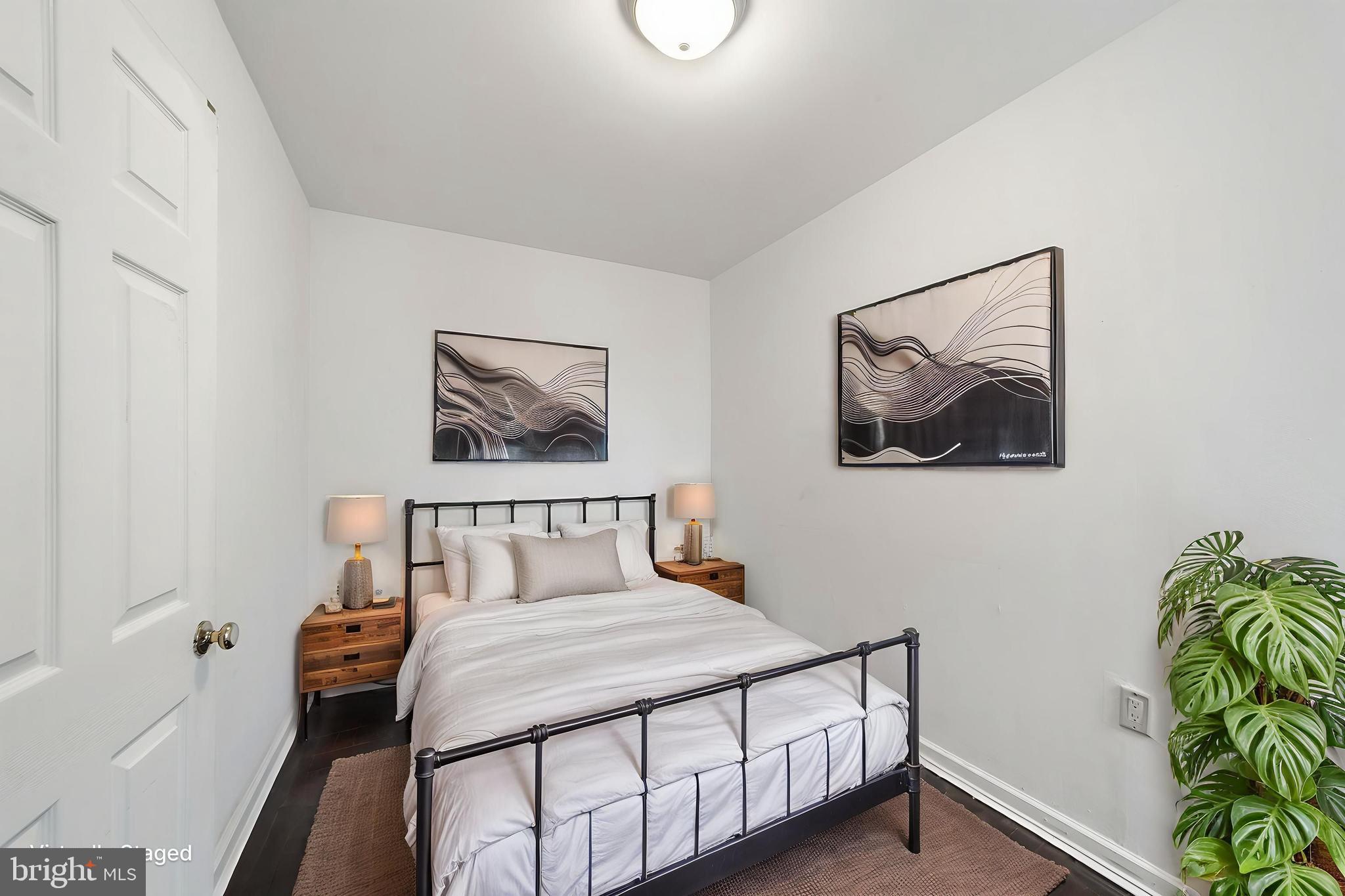 PORT RICHMOND - Residential