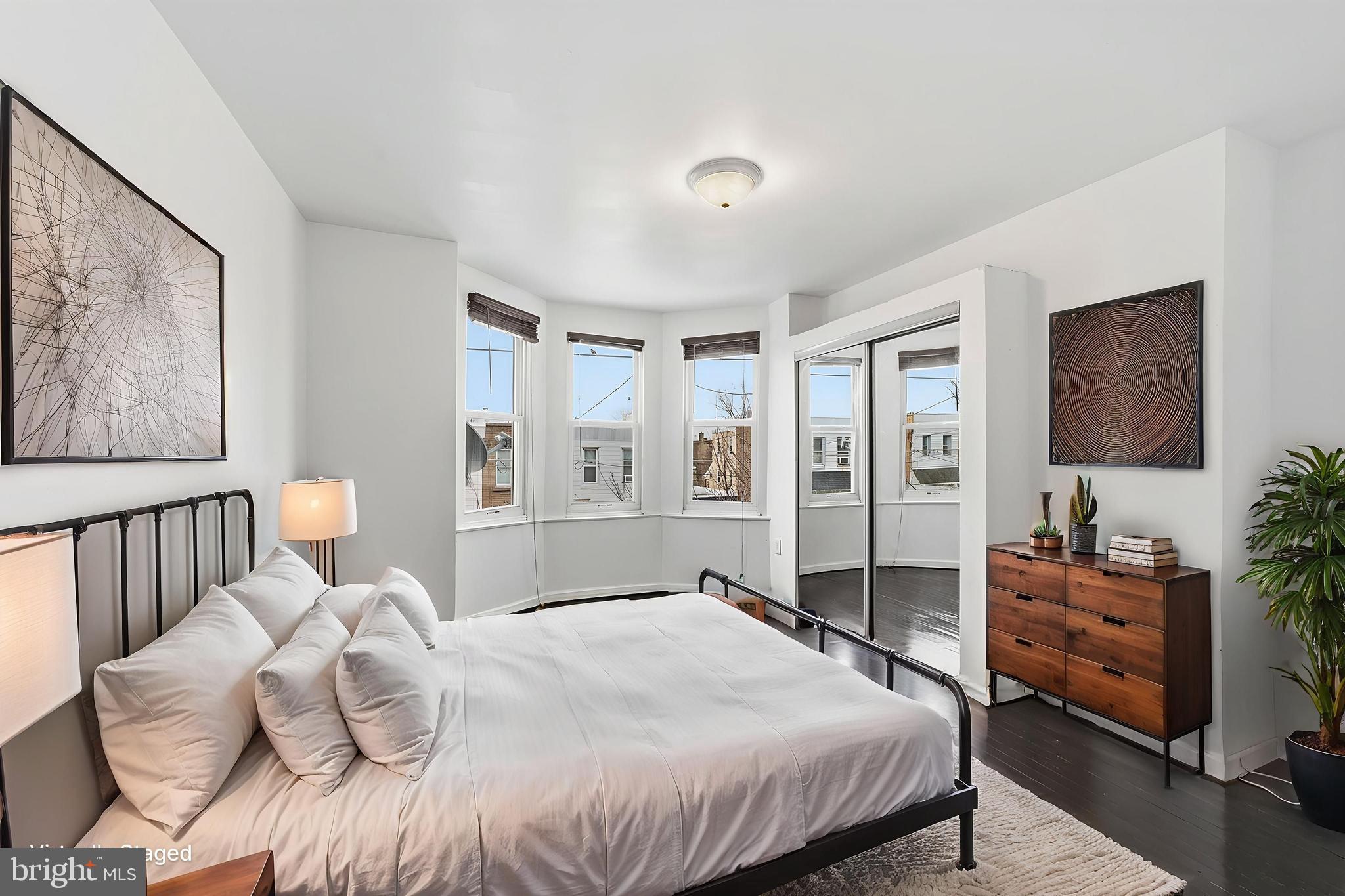 PORT RICHMOND - Residential