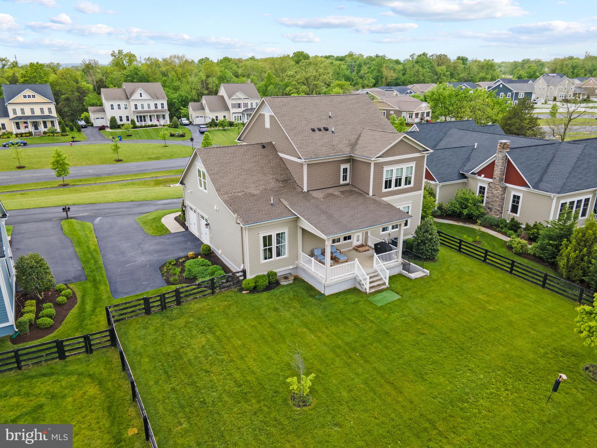 GREENS SOUTH AT WILLOWSF - Residential