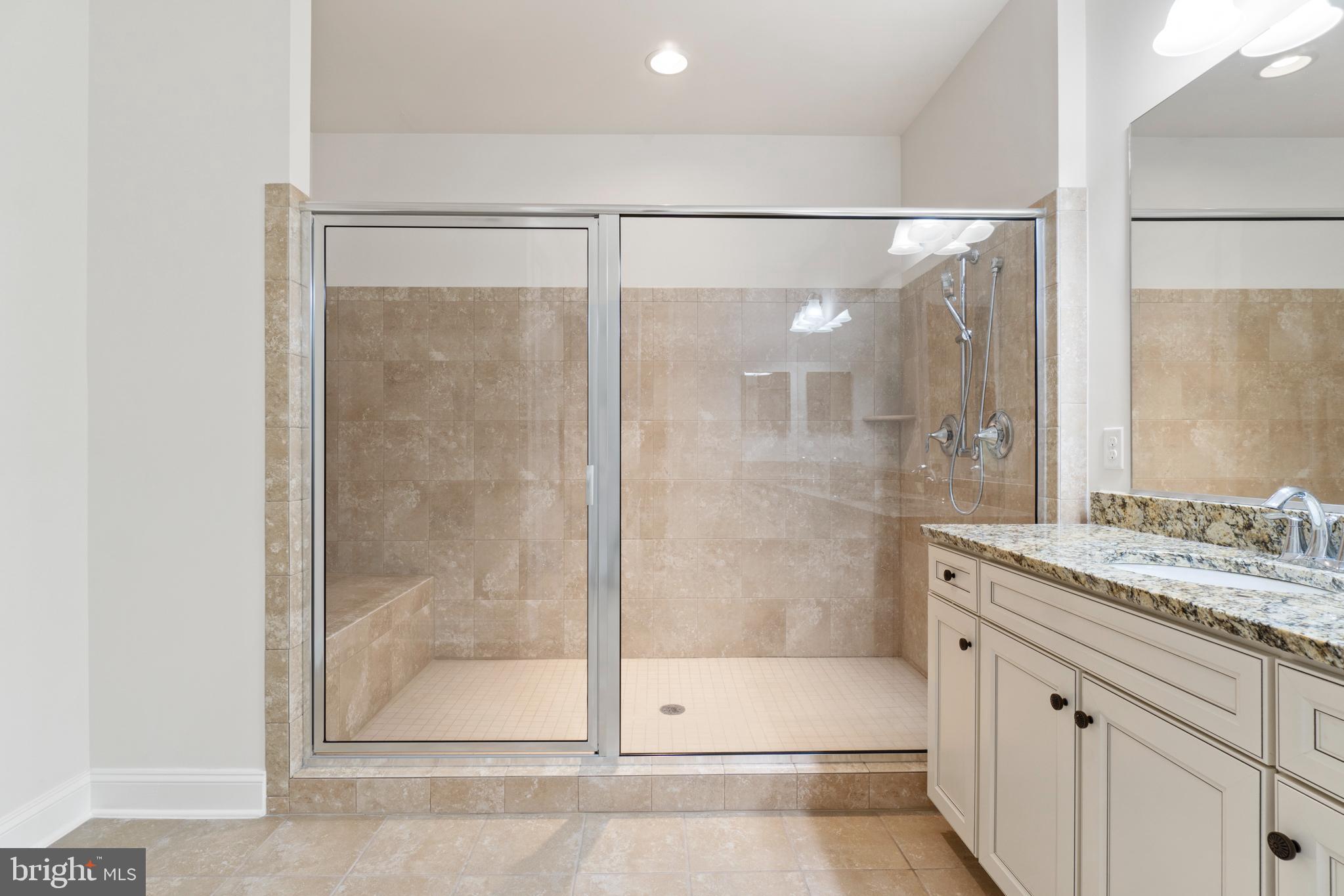 GREENS SOUTH AT WILLOWSF - Residential