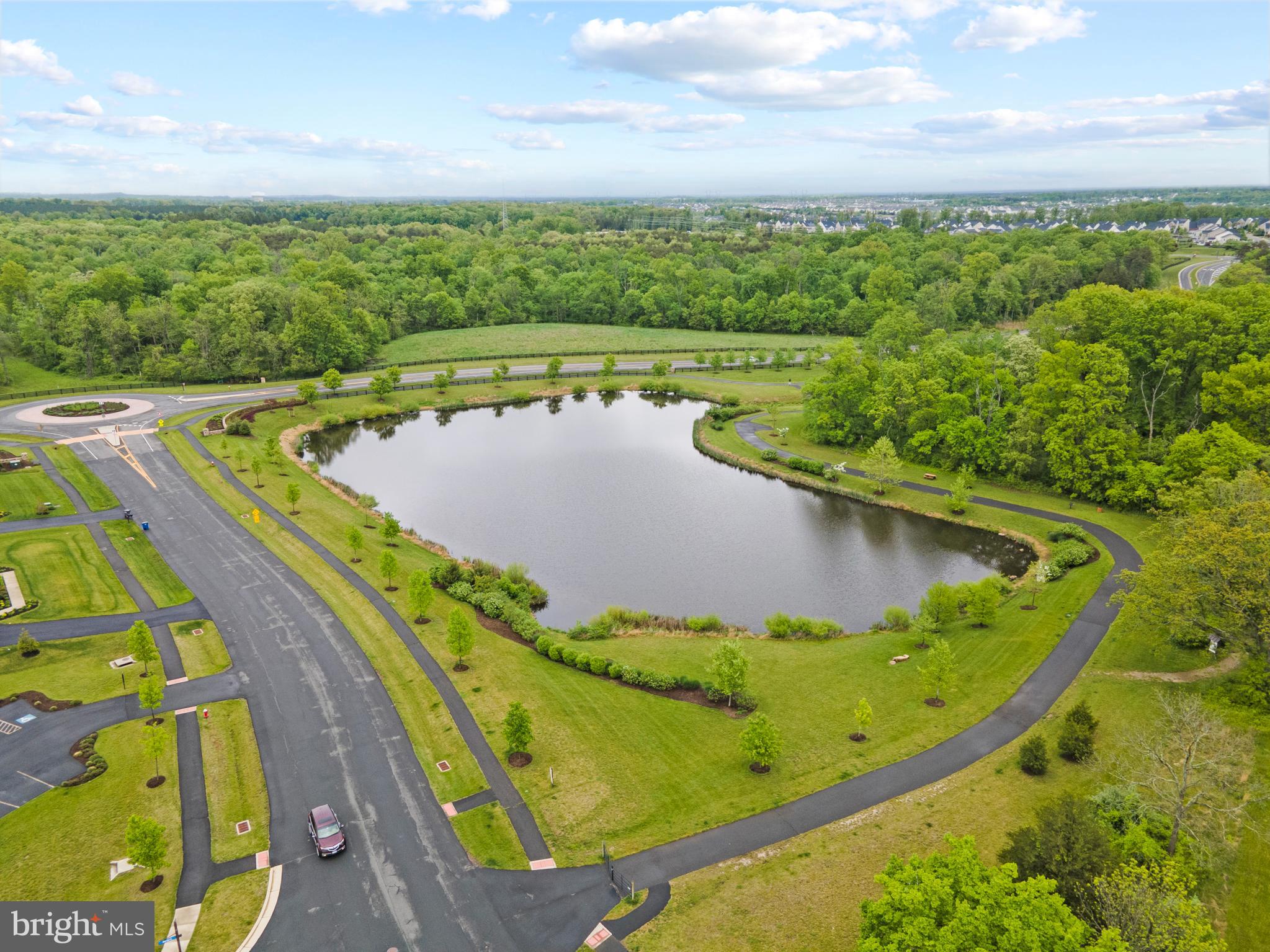 GREENS SOUTH AT WILLOWSF - Residential