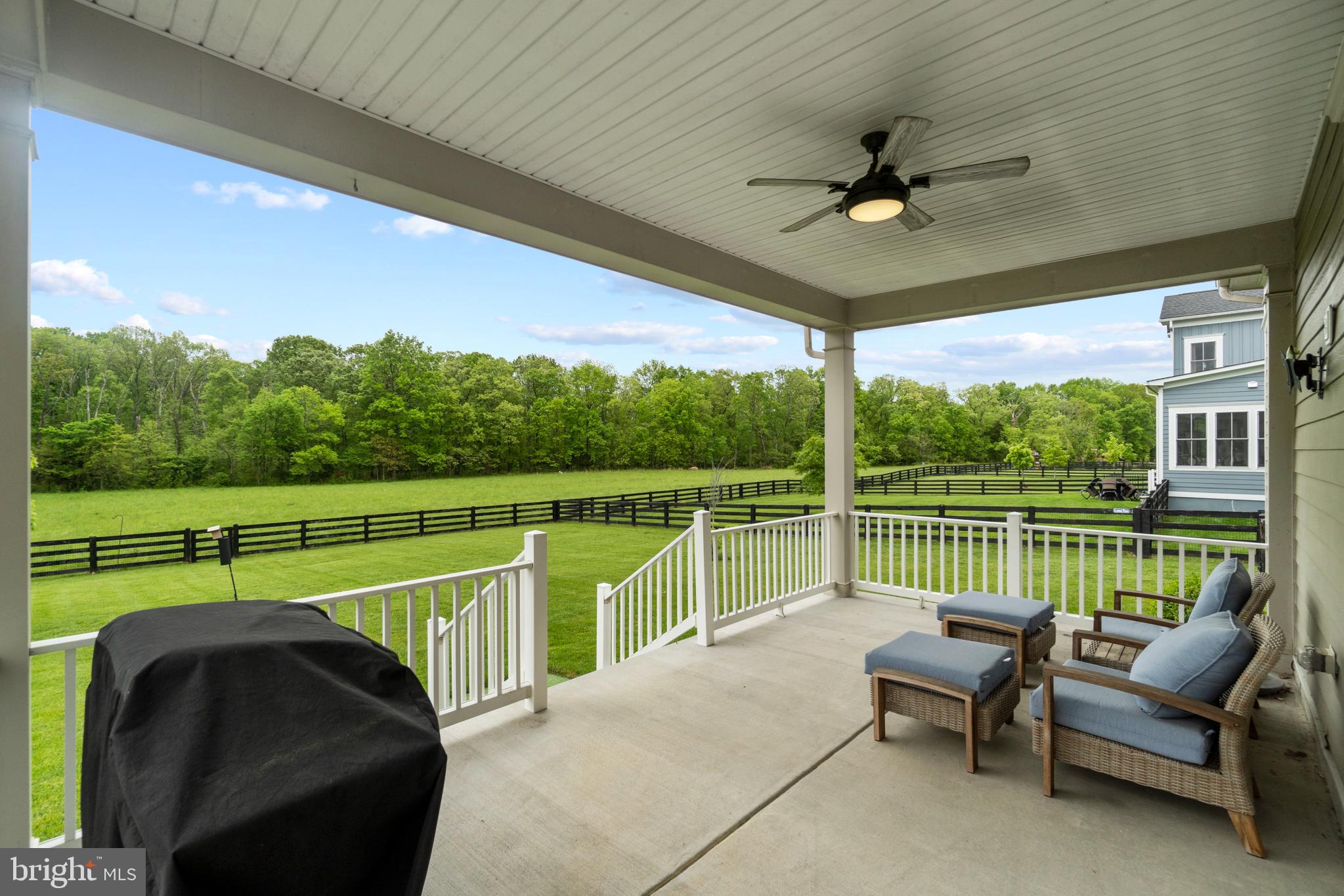 GREENS SOUTH AT WILLOWSF - Residential