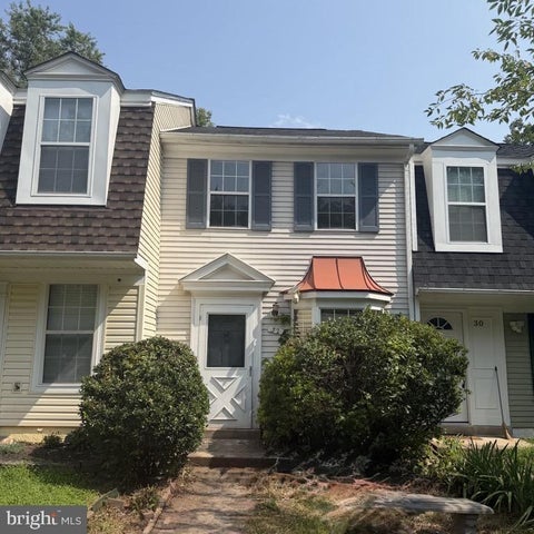 Photo of 32 Palmer Court, STERLING, VA 20165 (MLS # VALO2133968)