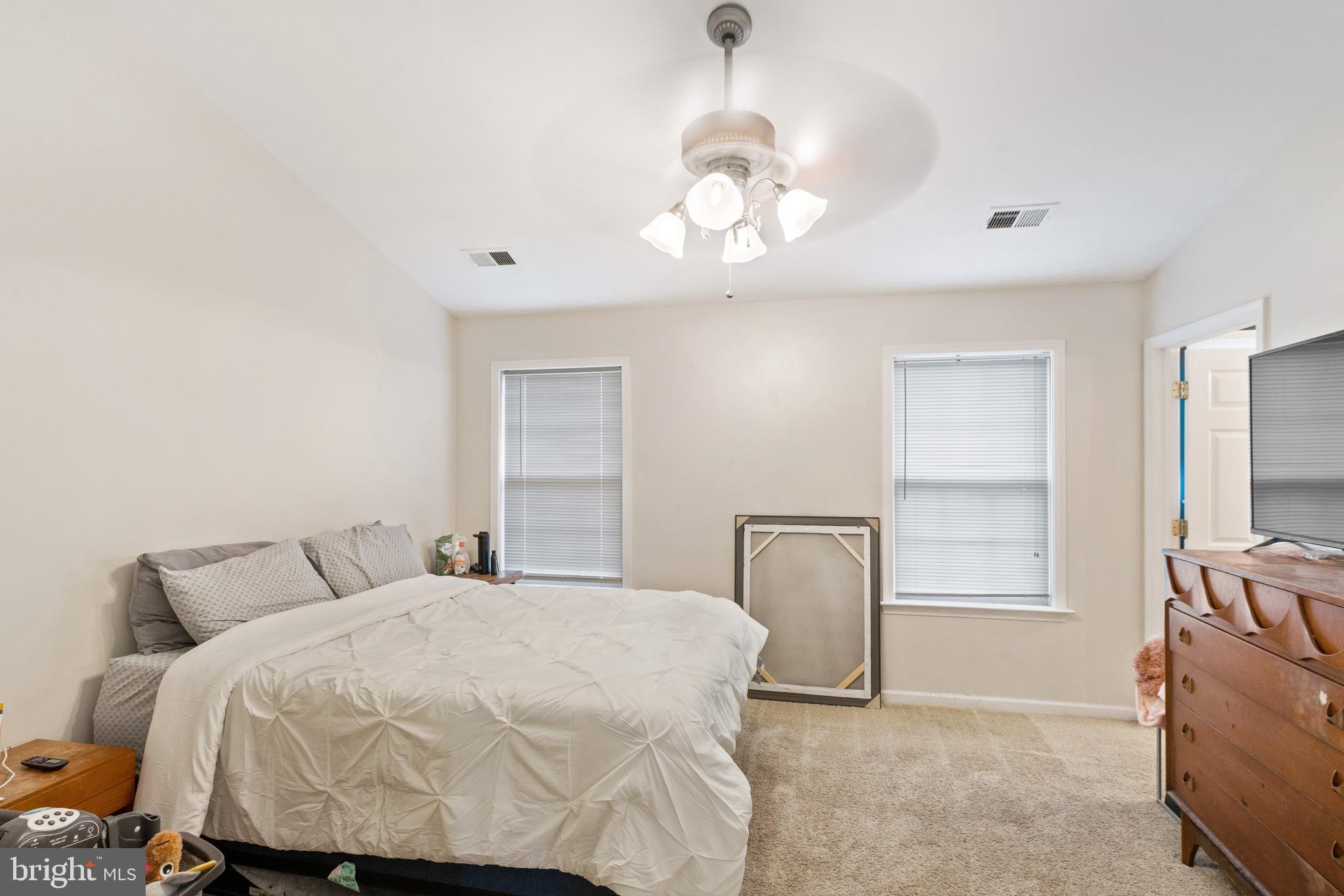 LAUREL RIDGE - Residential