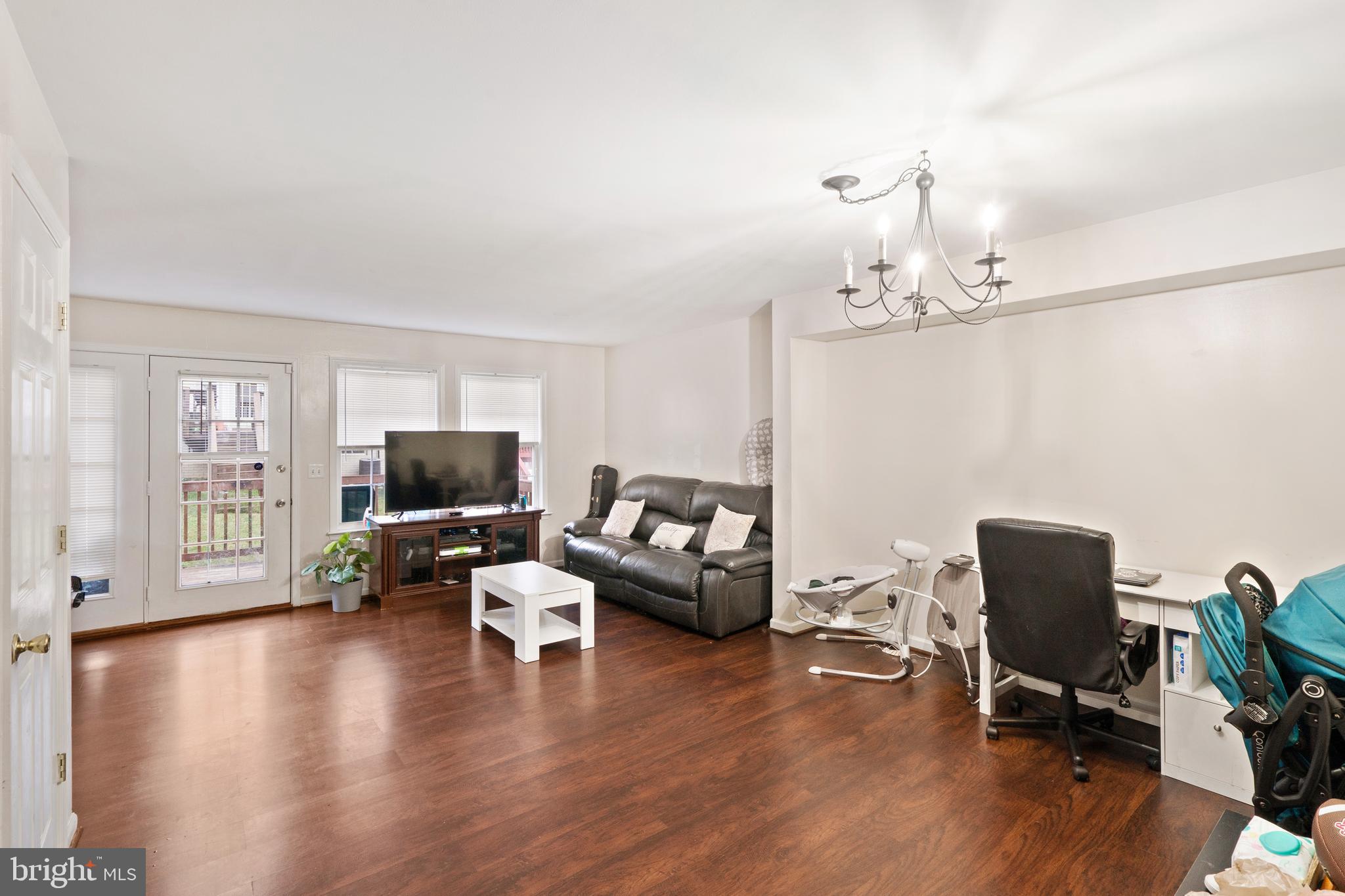 LAUREL RIDGE - Residential