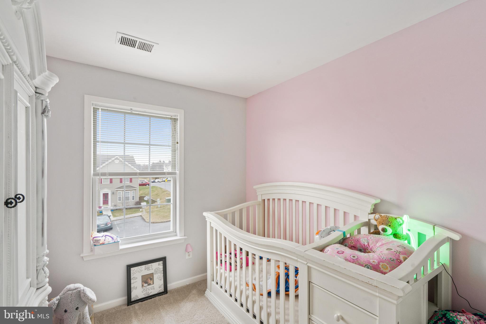 LAUREL RIDGE - Residential