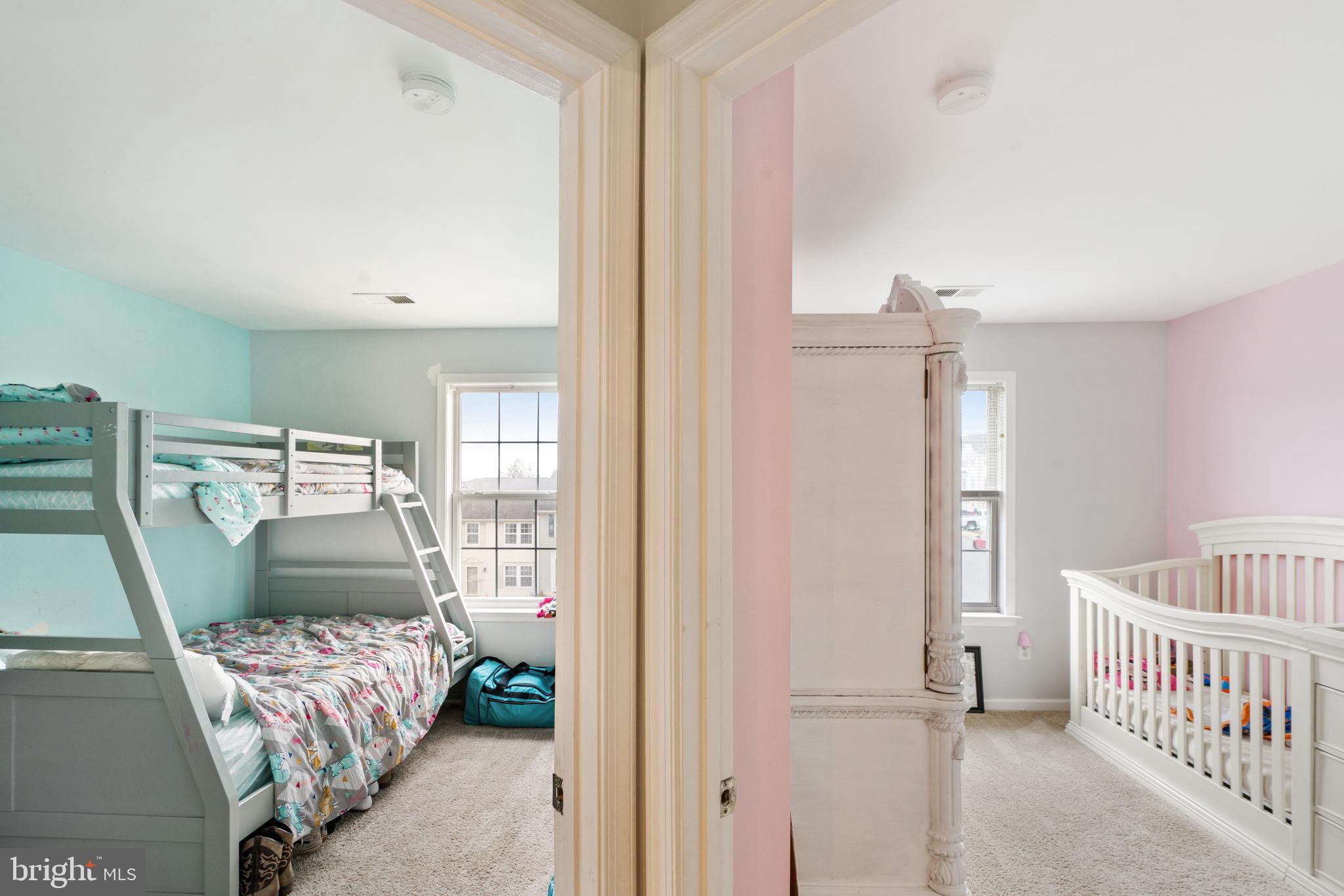 LAUREL RIDGE - Residential