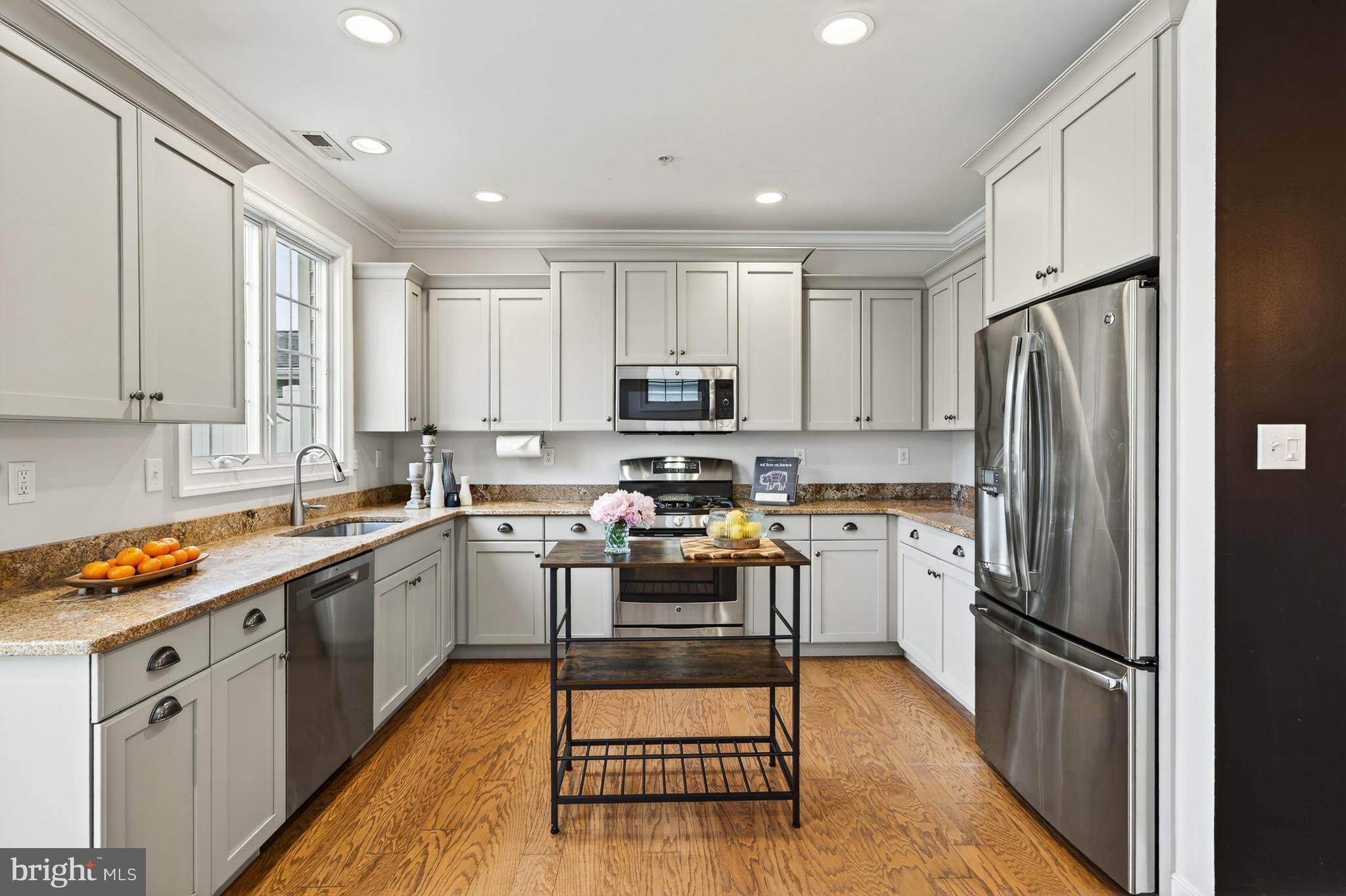 MAGNOLIA PLACE - Residential