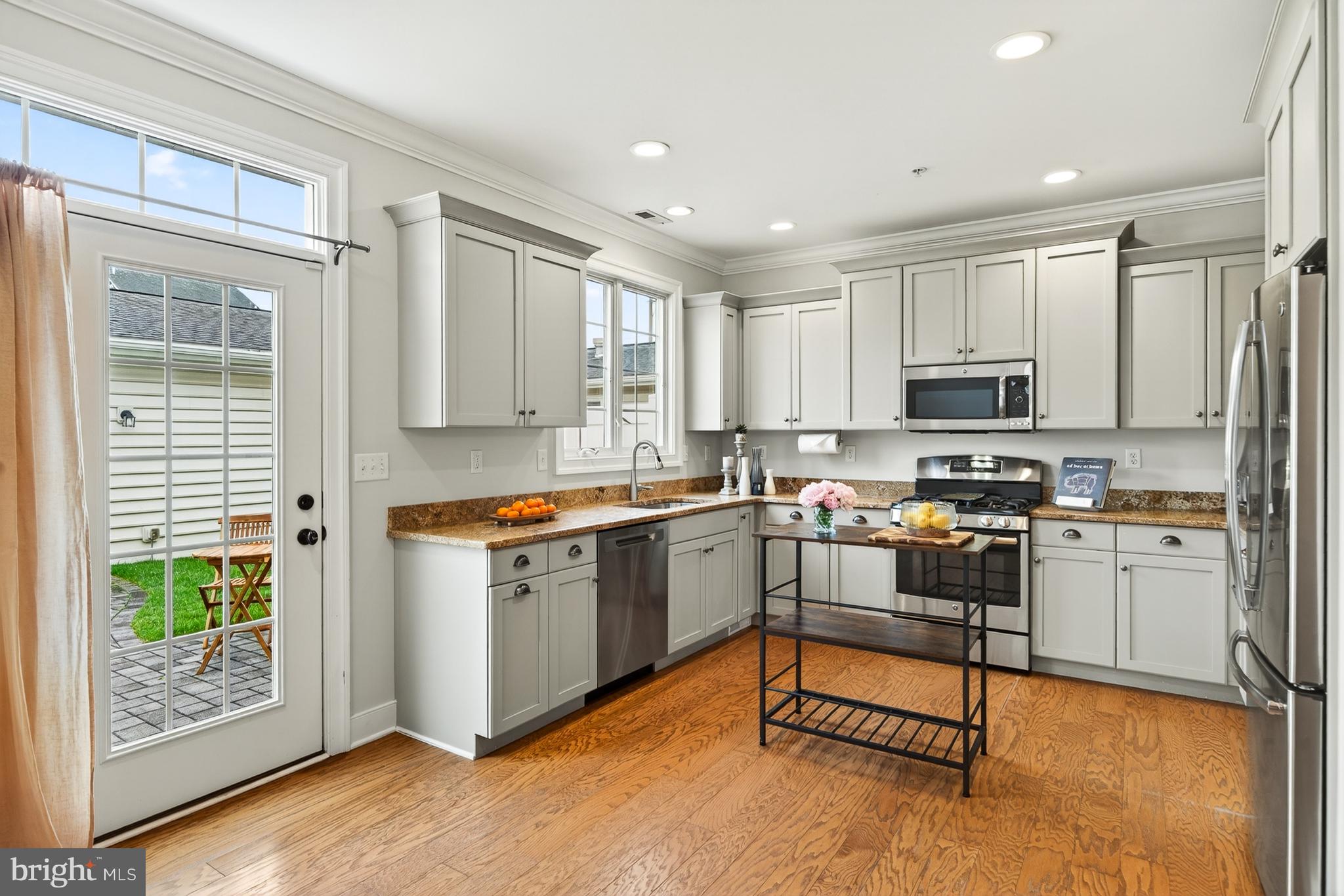 MAGNOLIA PLACE - Residential