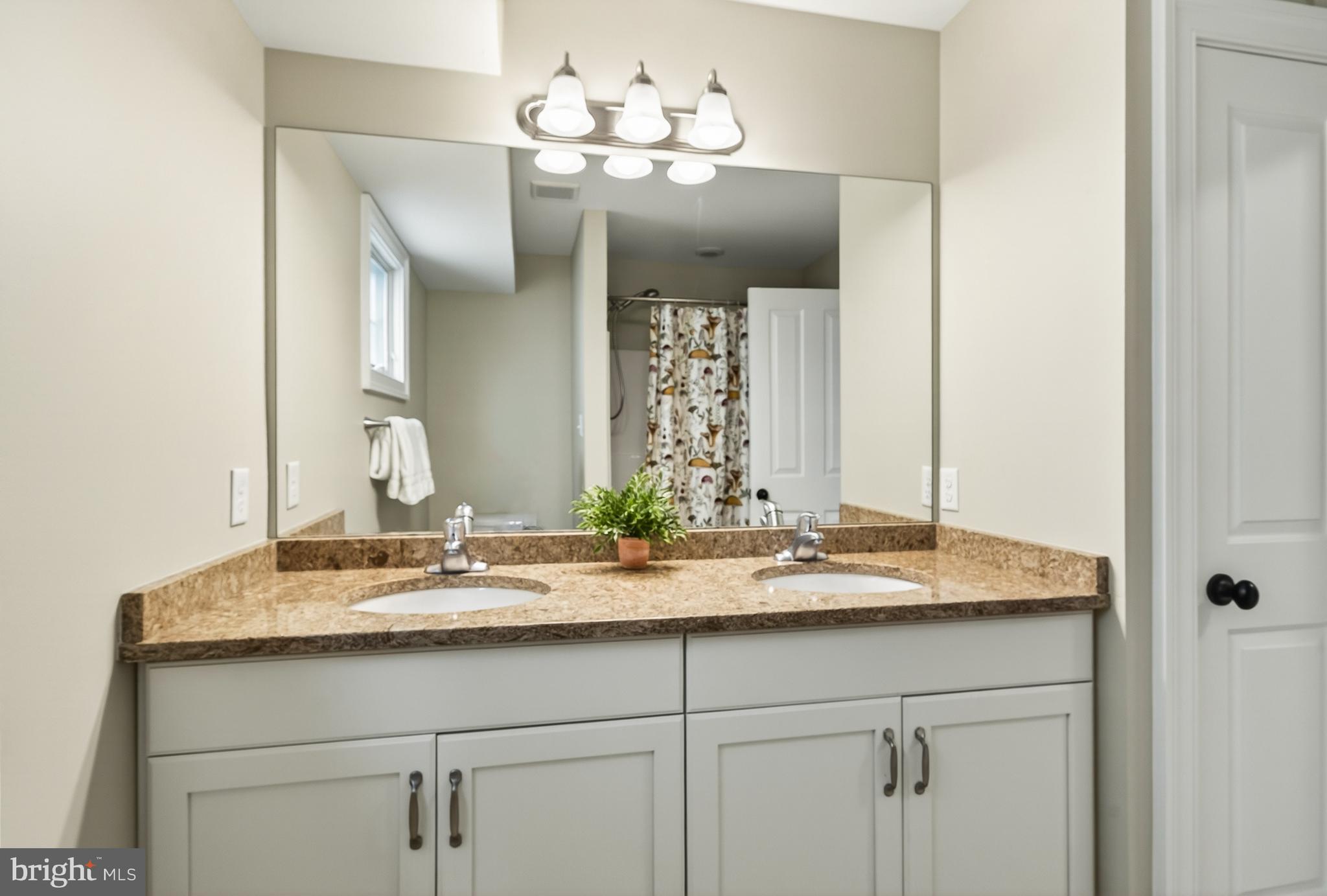 MAGNOLIA PLACE - Residential