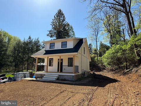 159 RUDLOFF LANE MOHNTON PA 19540