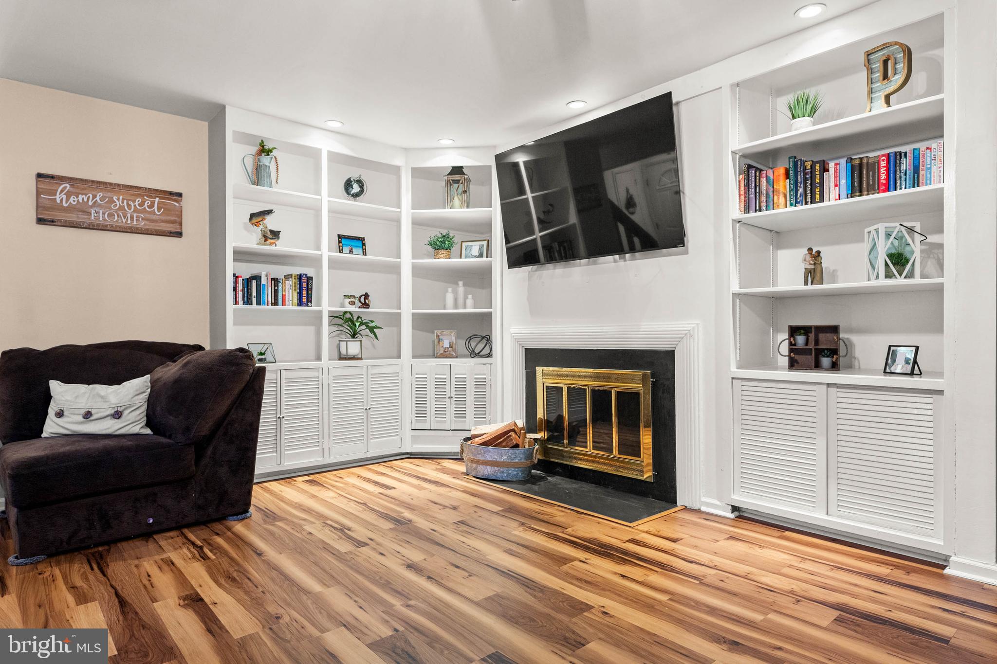 MARPLEWOODS - Residential