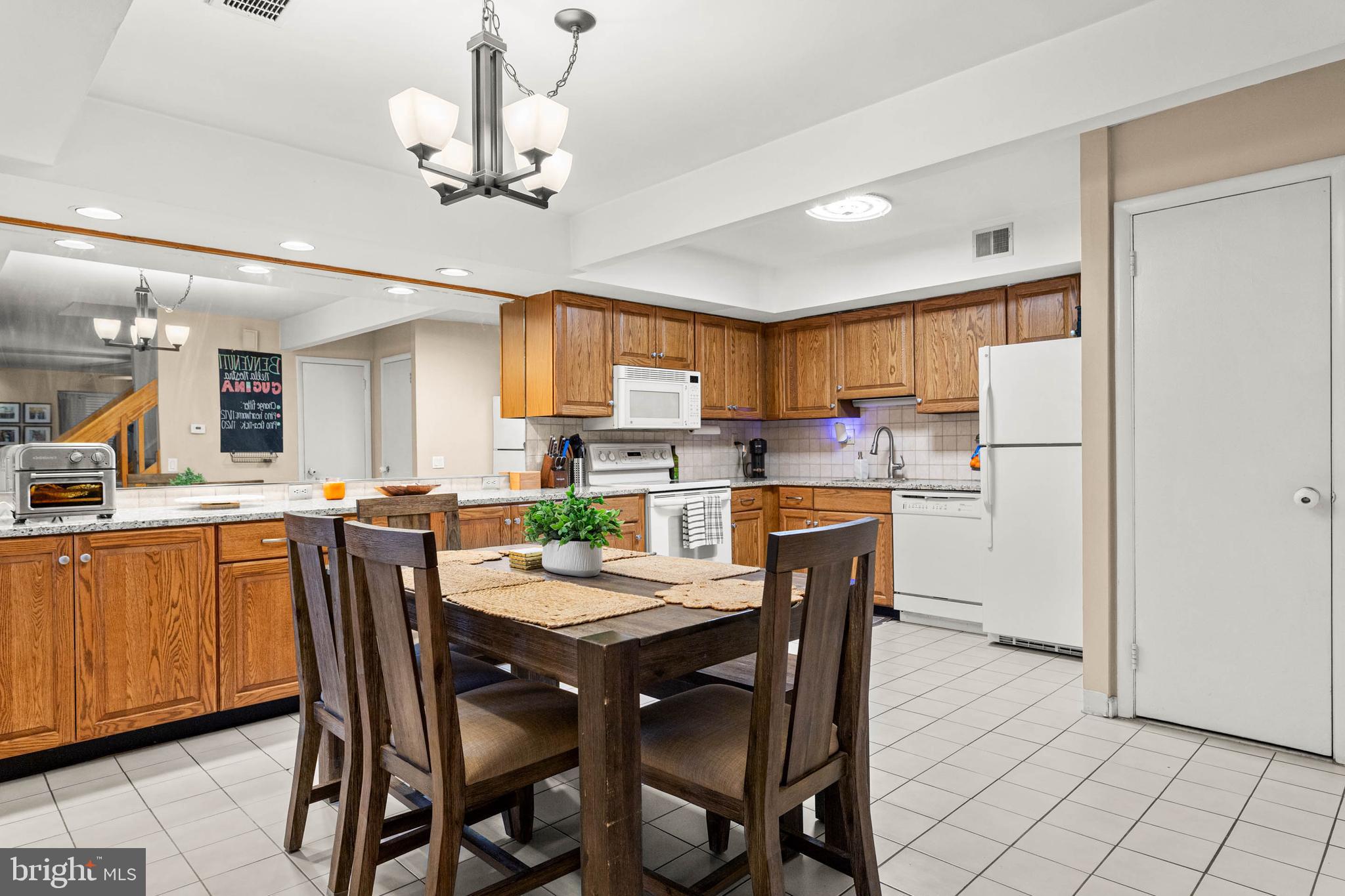 MARPLEWOODS - Residential