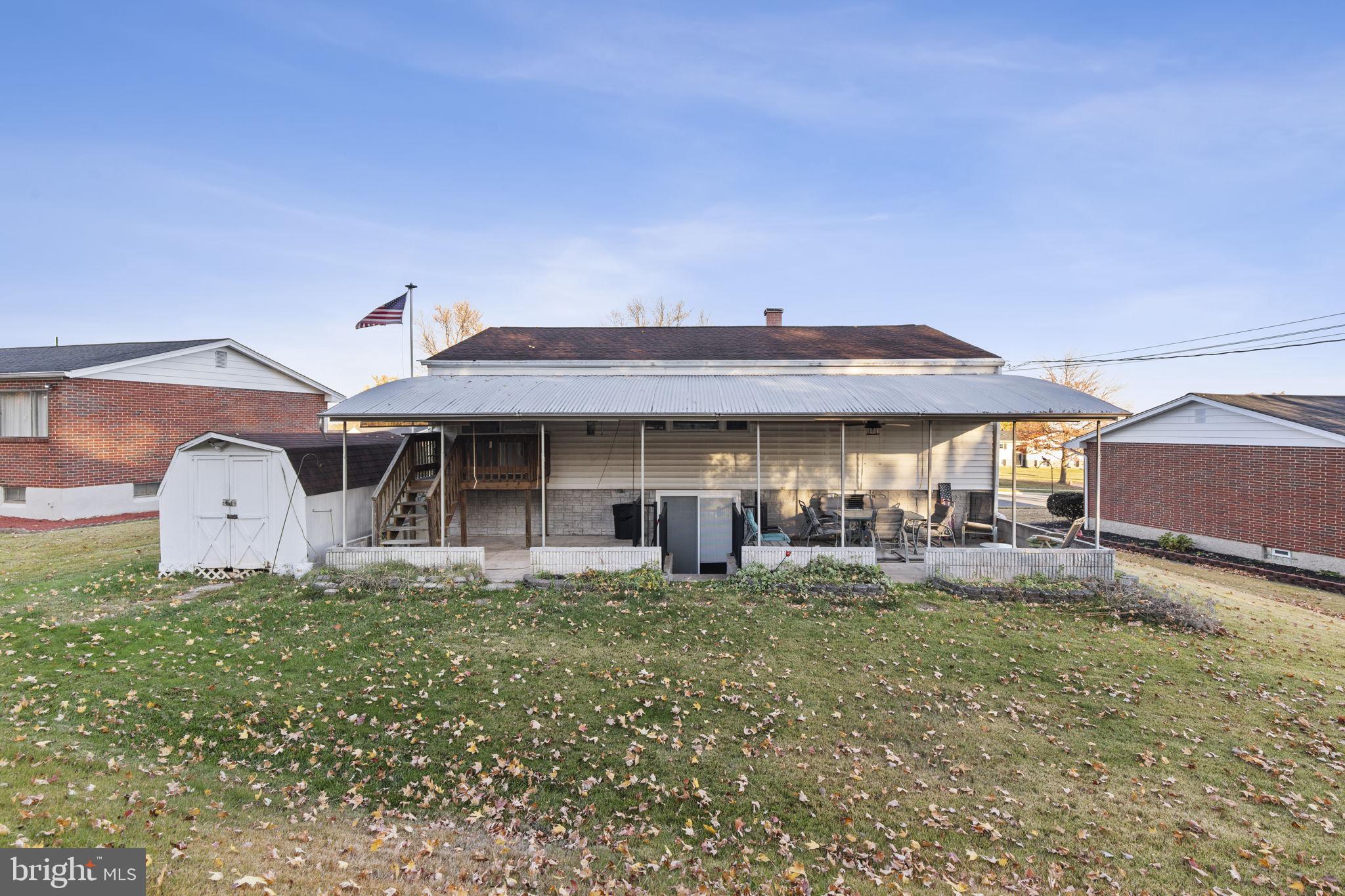 BLACKTHORN - Residential