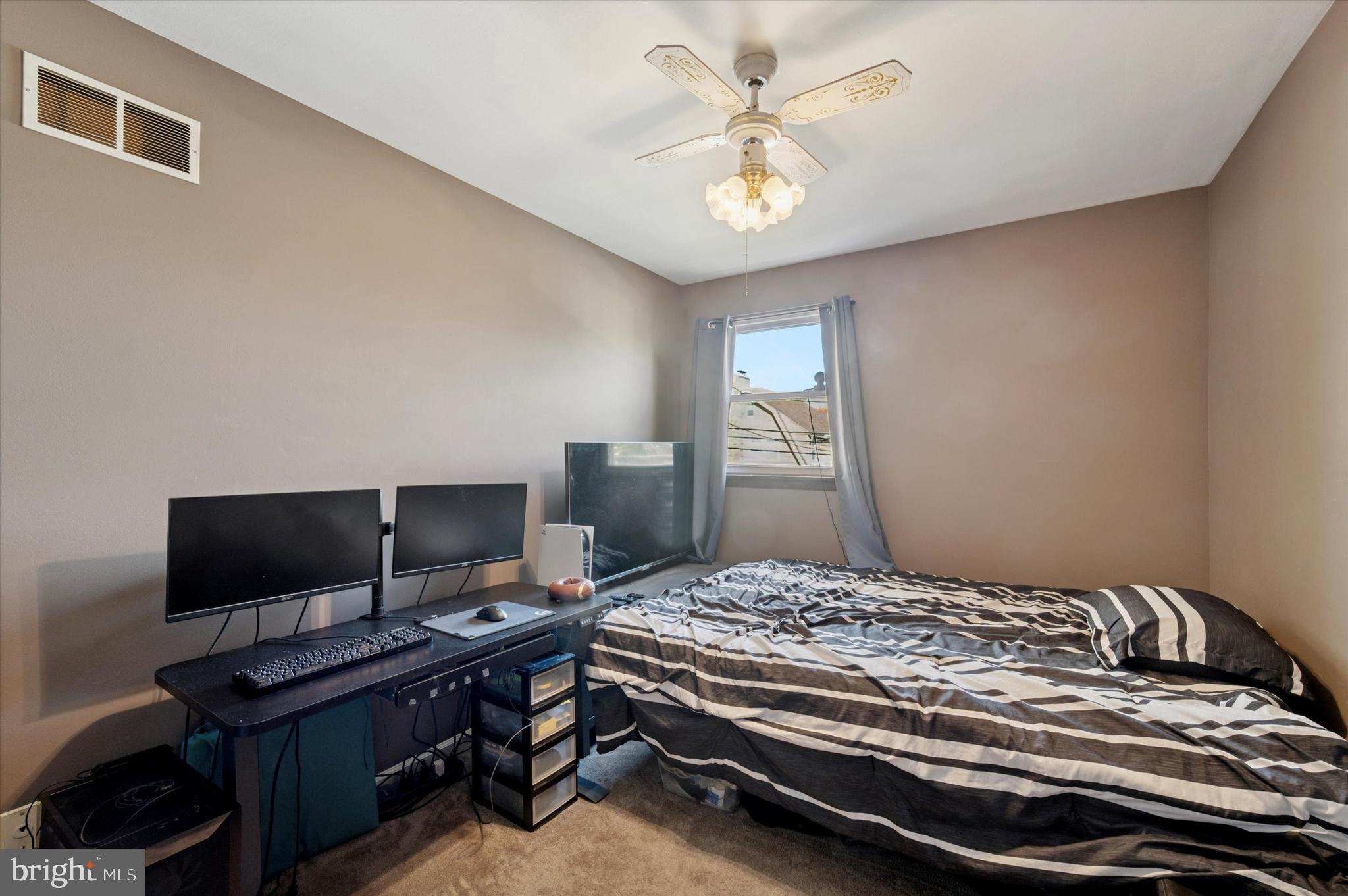 COLLINGDALE - Residential