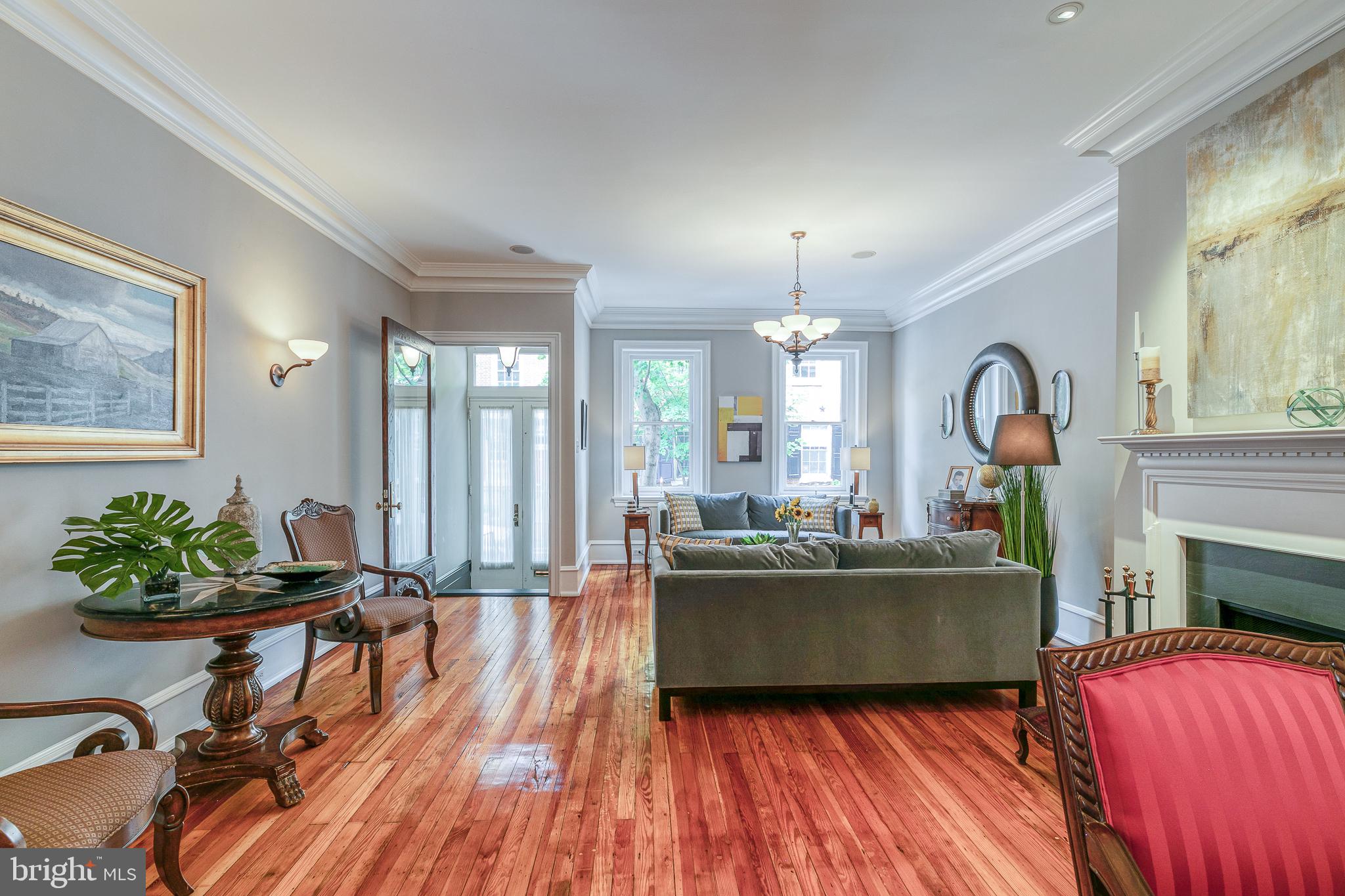 SOCIETY HILL - Residential