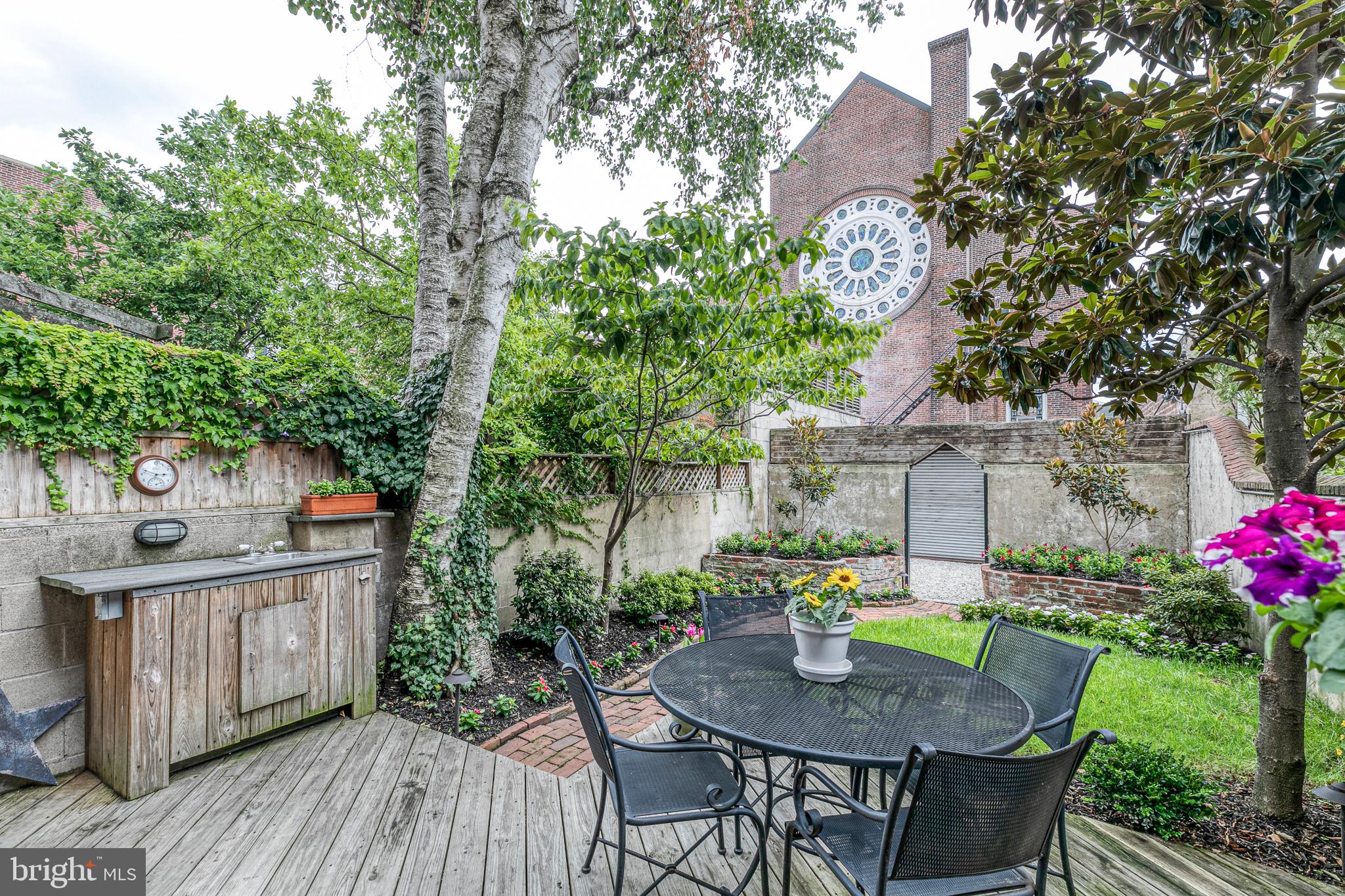 SOCIETY HILL - Residential