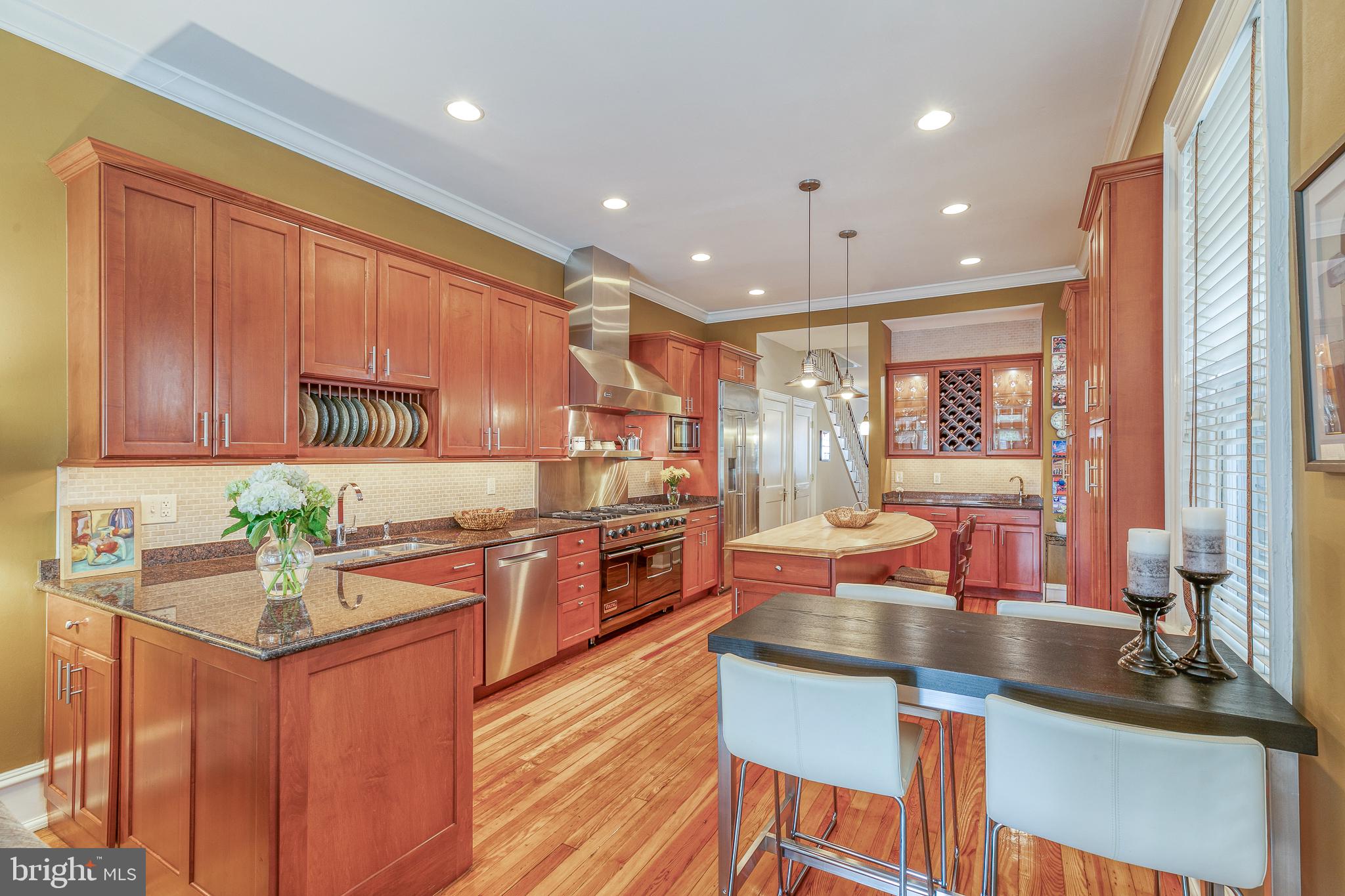 SOCIETY HILL - Residential