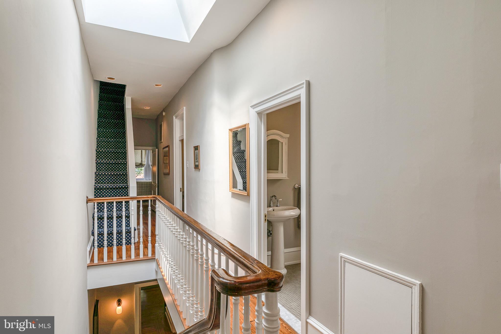 SOCIETY HILL - Residential