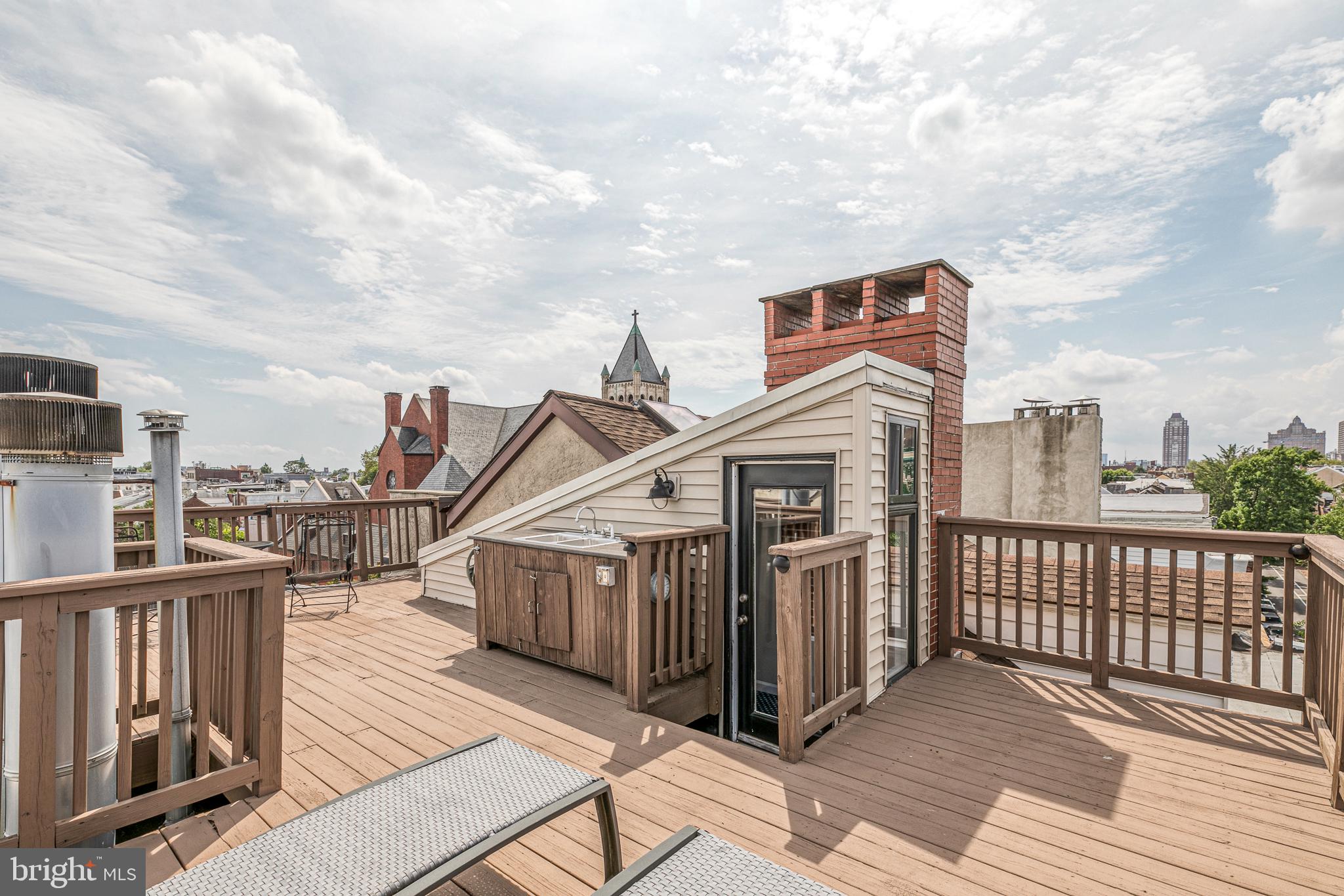 SOCIETY HILL - Residential