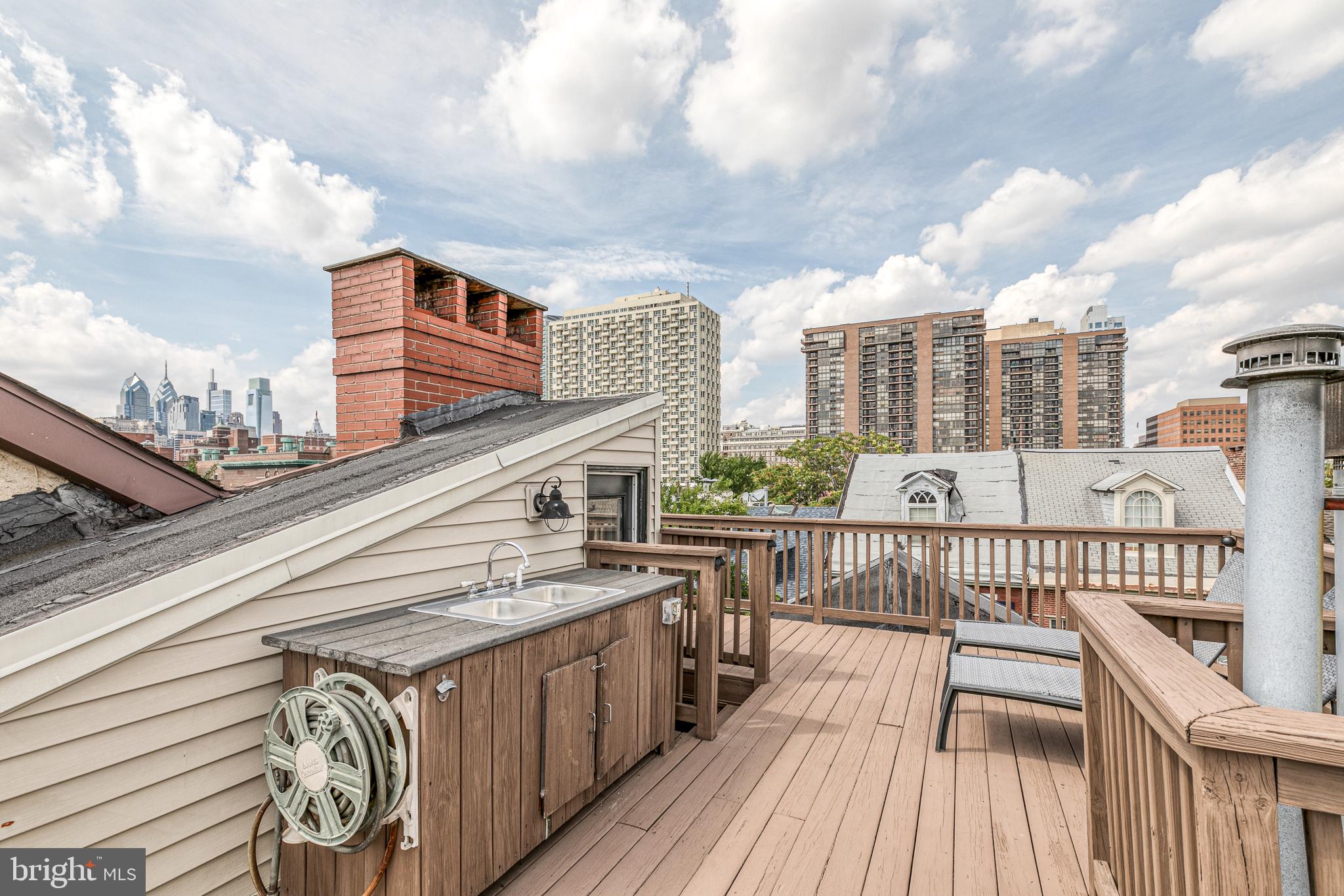 SOCIETY HILL - Residential