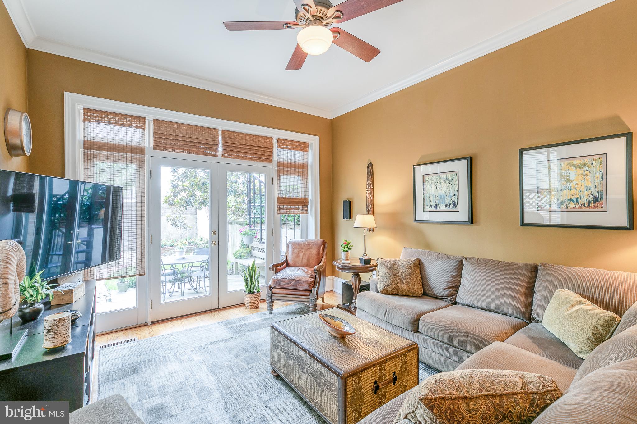 SOCIETY HILL - Residential