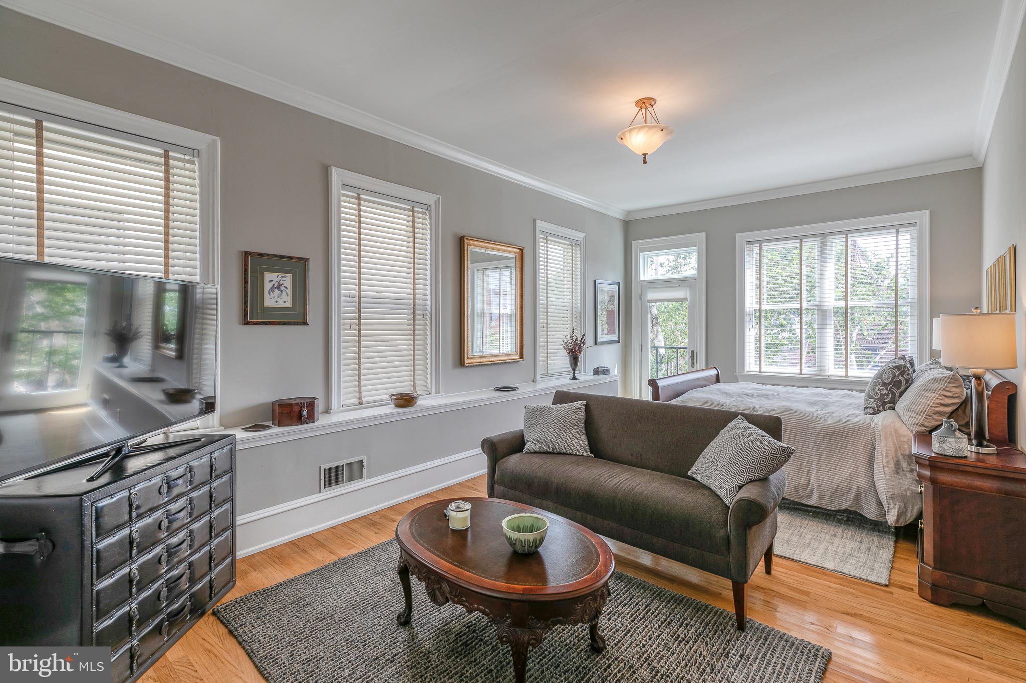 SOCIETY HILL - Residential