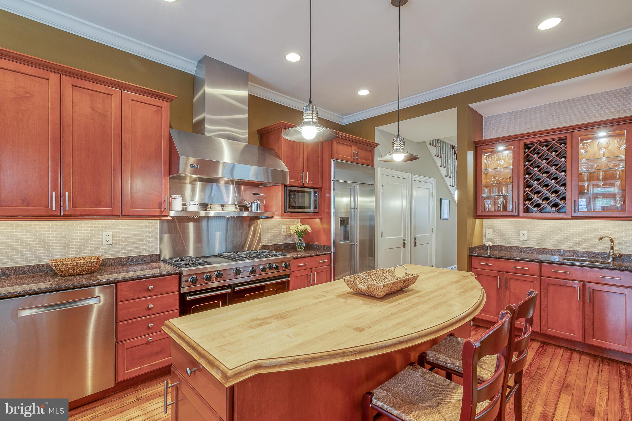 SOCIETY HILL - Residential