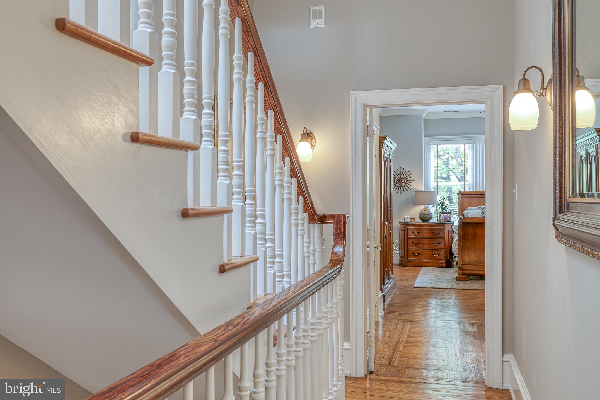 SOCIETY HILL - Residential