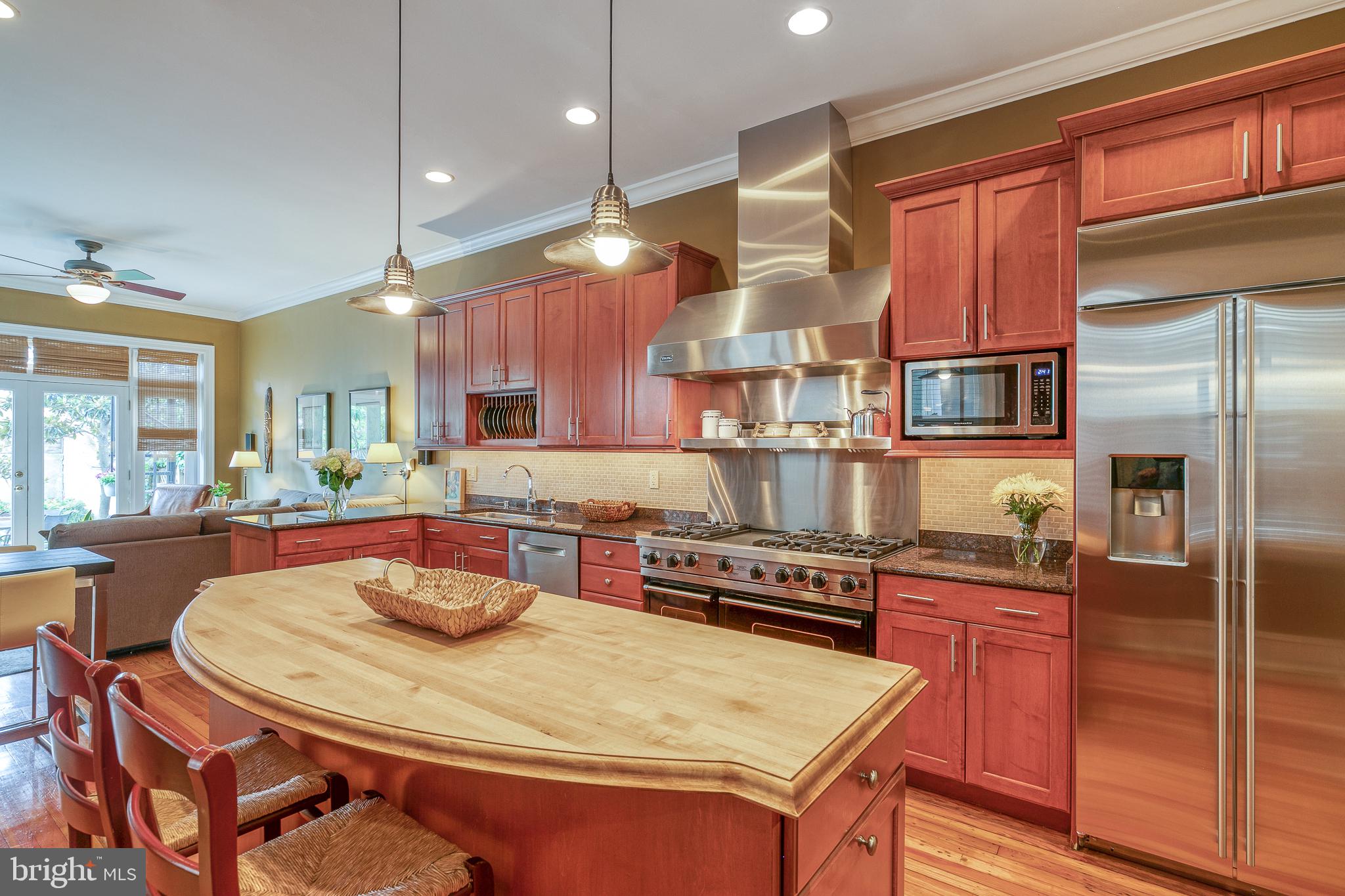 SOCIETY HILL - Residential