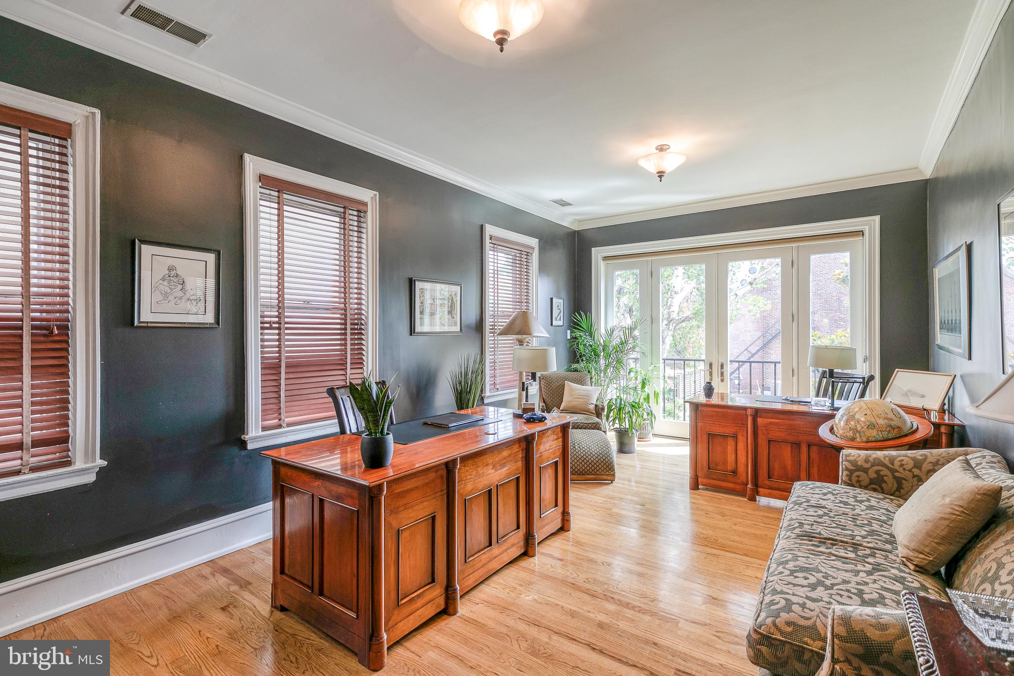 SOCIETY HILL - Residential