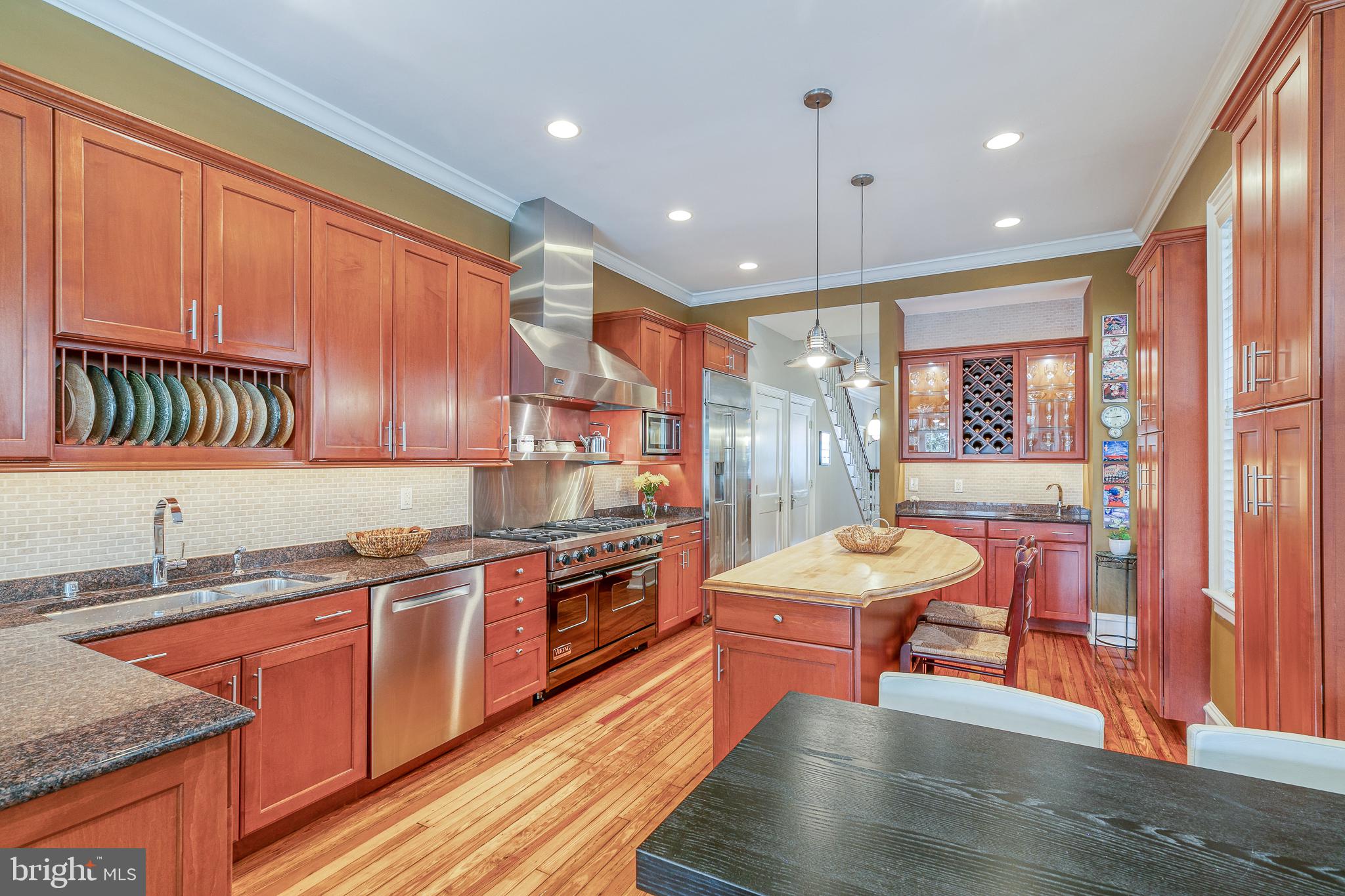 SOCIETY HILL - Residential