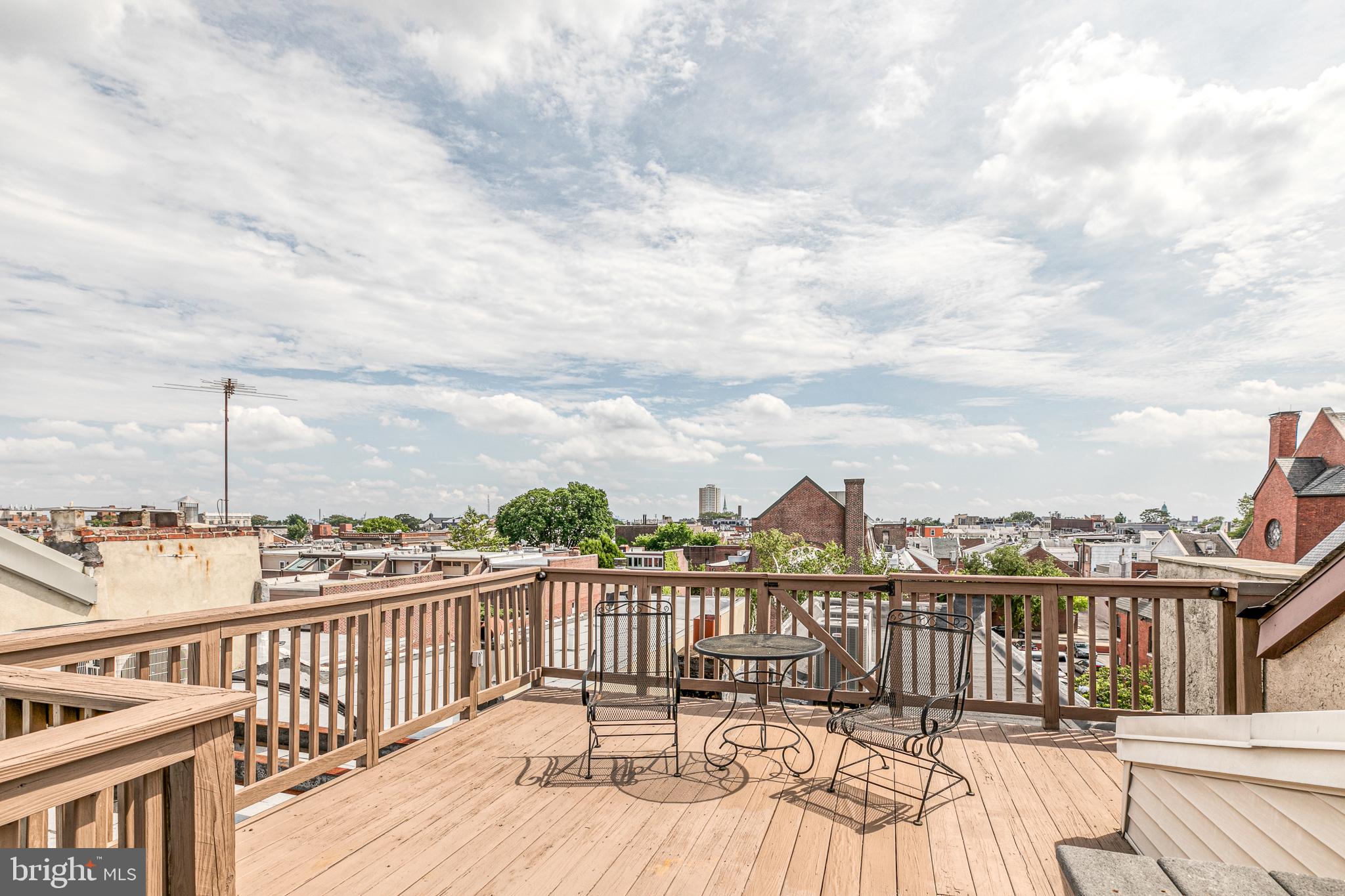 SOCIETY HILL - Residential