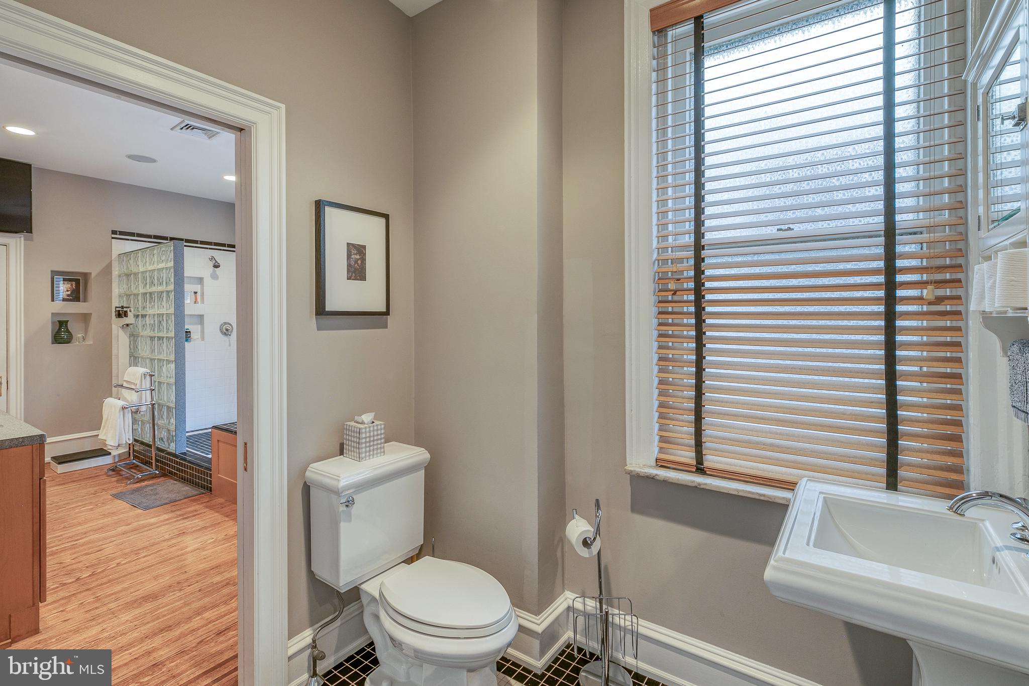 SOCIETY HILL - Residential