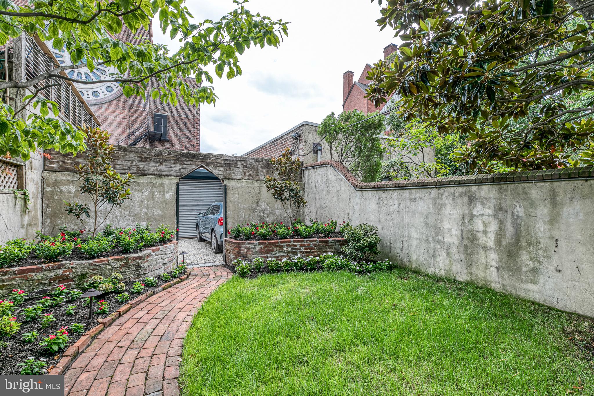 SOCIETY HILL - Residential