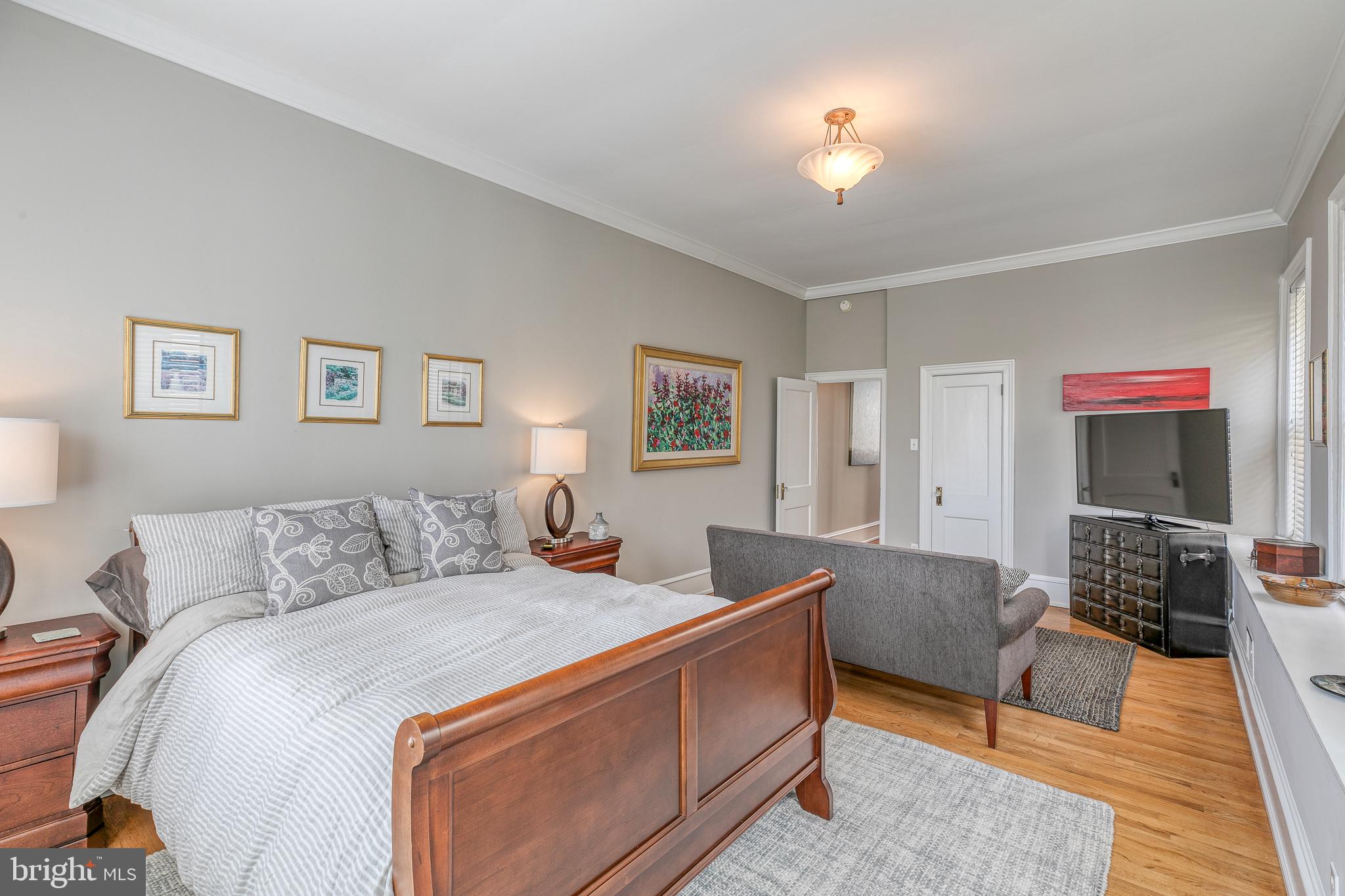 SOCIETY HILL - Residential