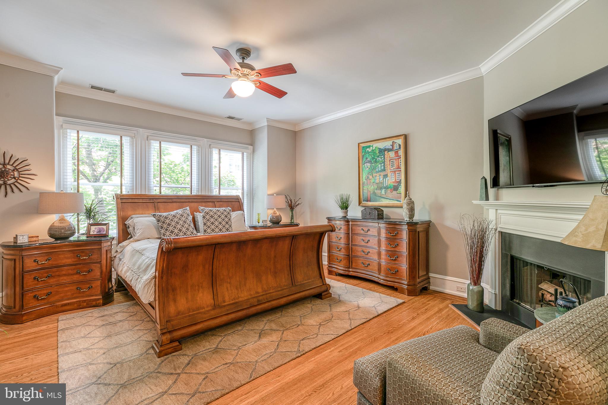 SOCIETY HILL - Residential