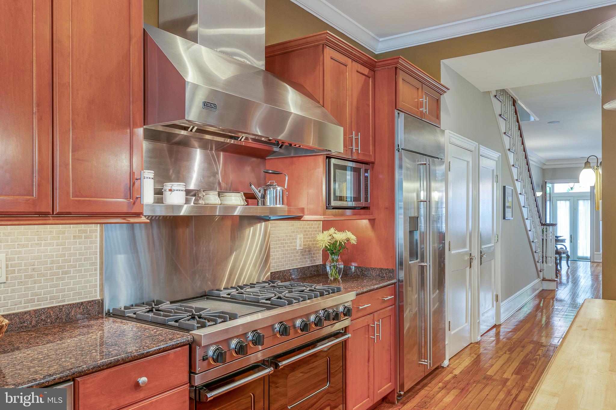 SOCIETY HILL - Residential